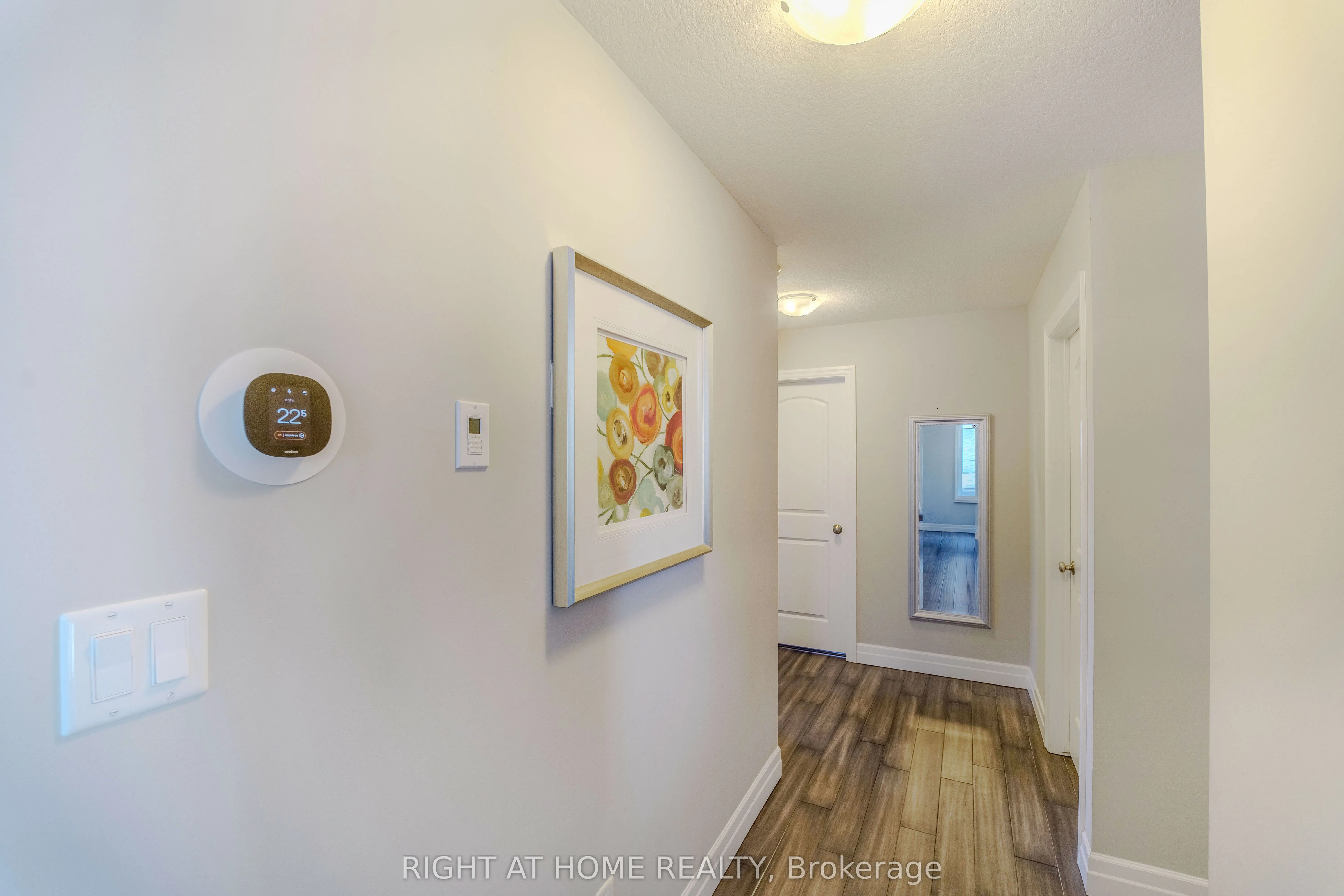 146 Jacob Street W