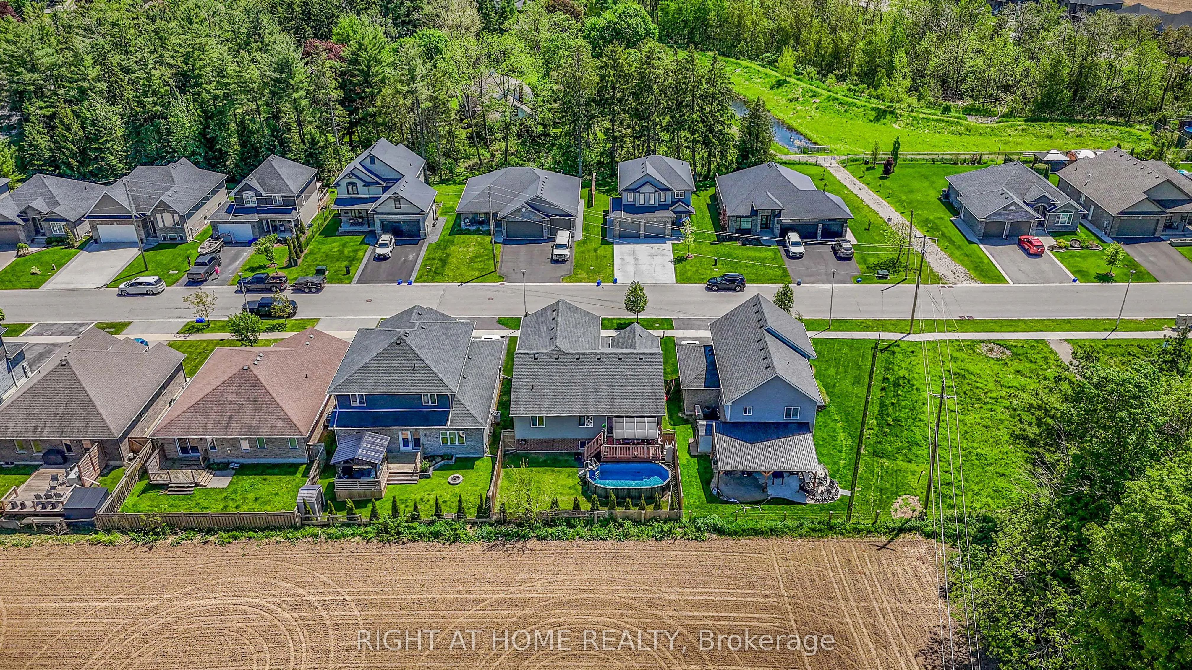146 Jacob Street W