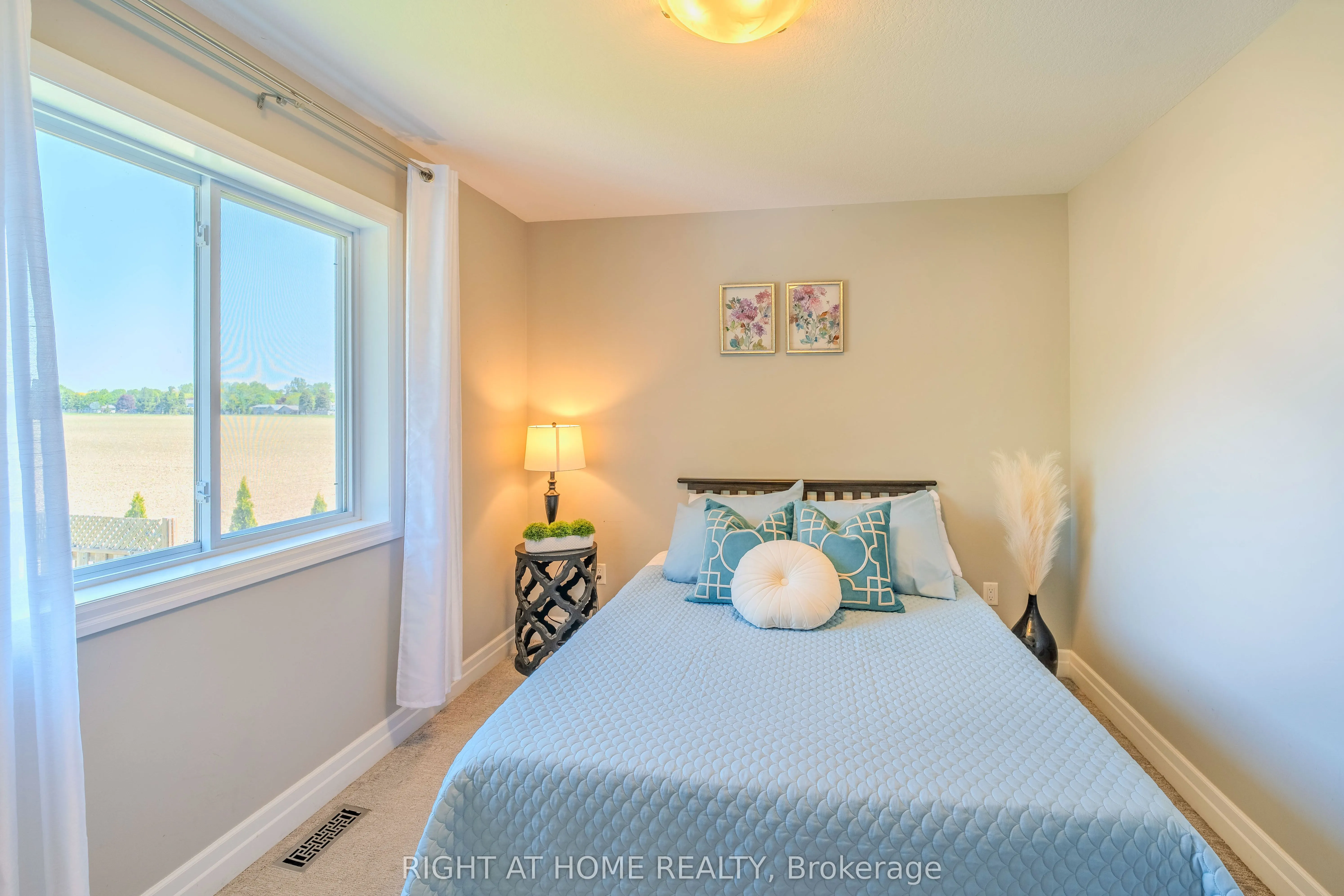 146 Jacob Street W