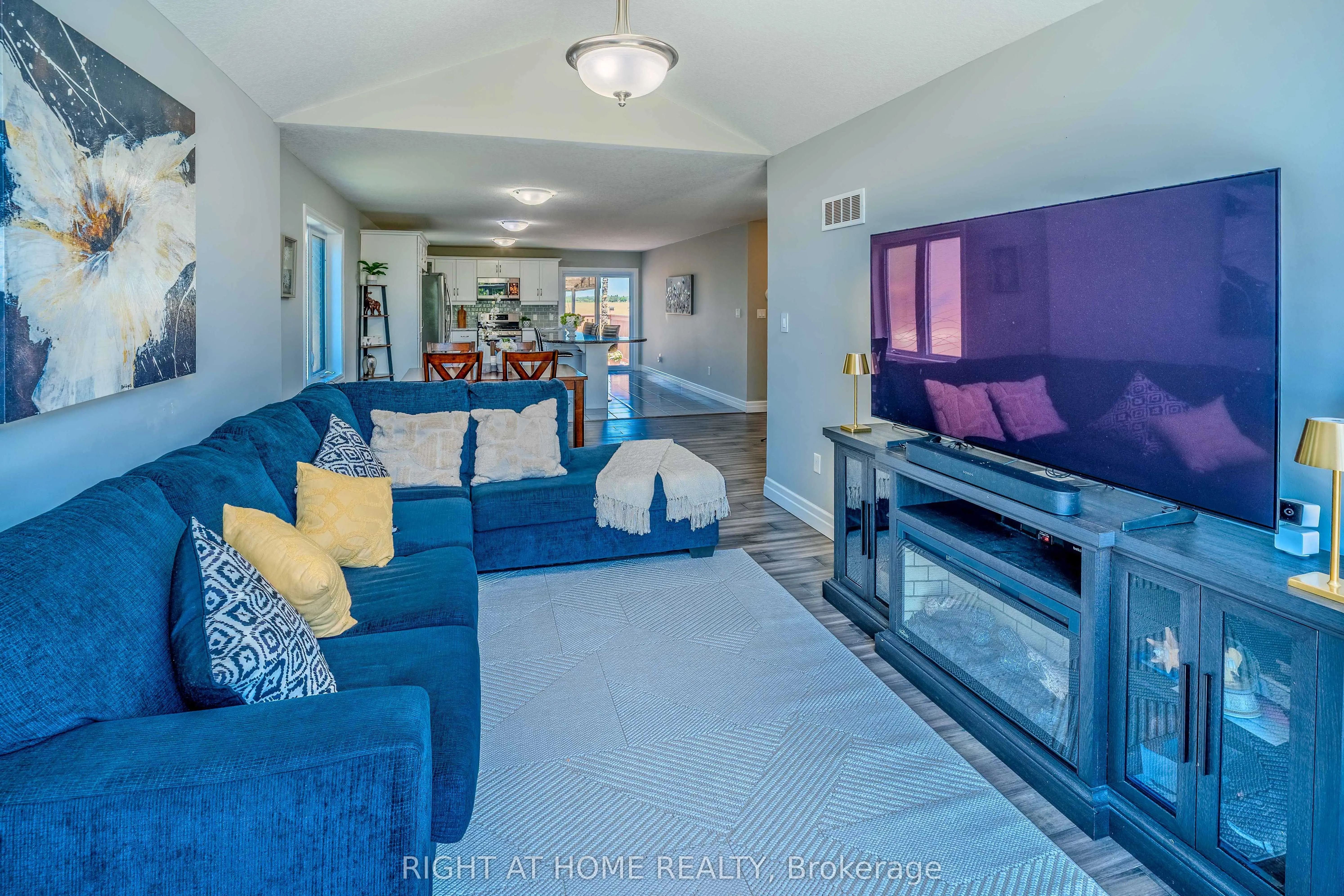 146 Jacob Street W
