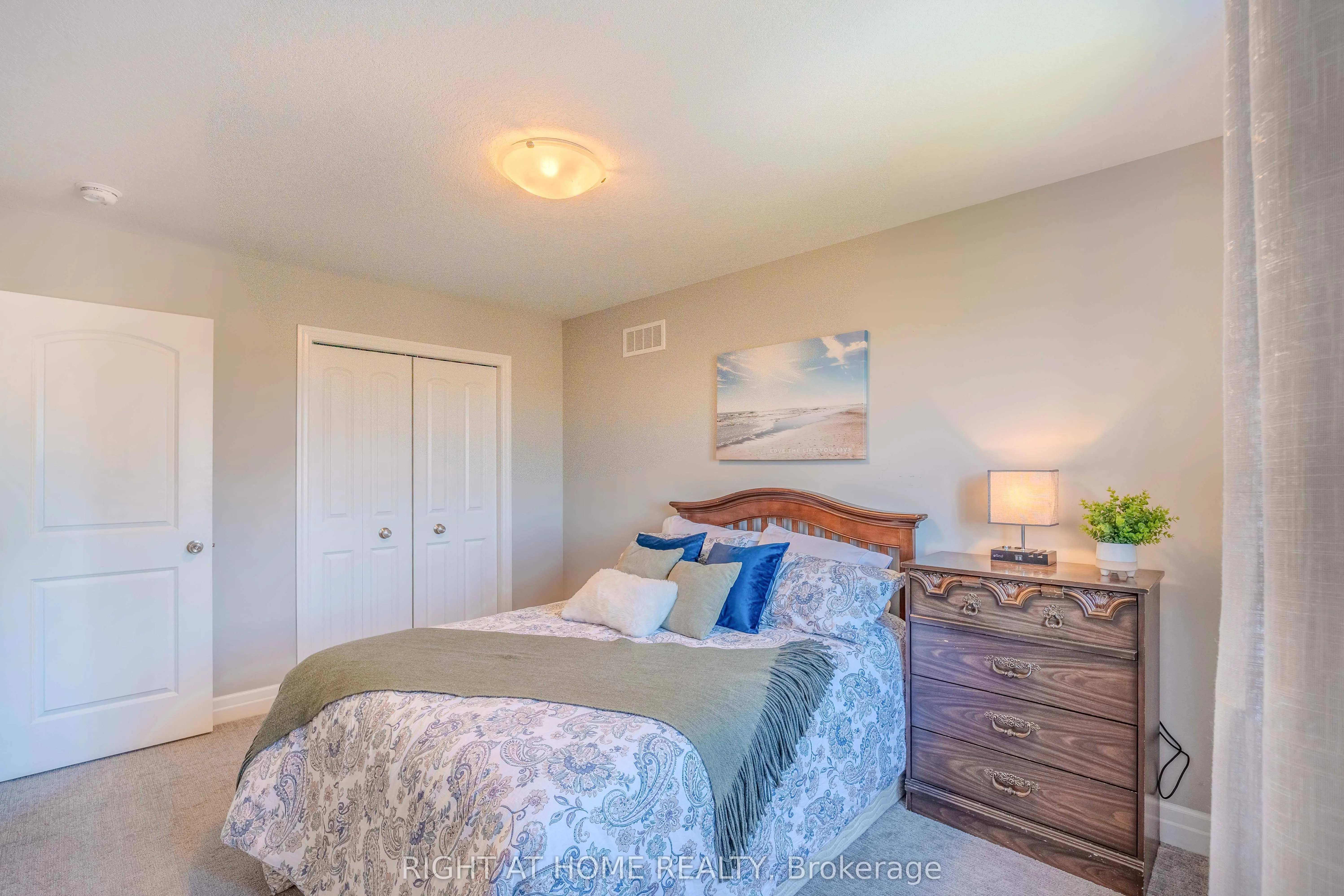 146 Jacob Street W