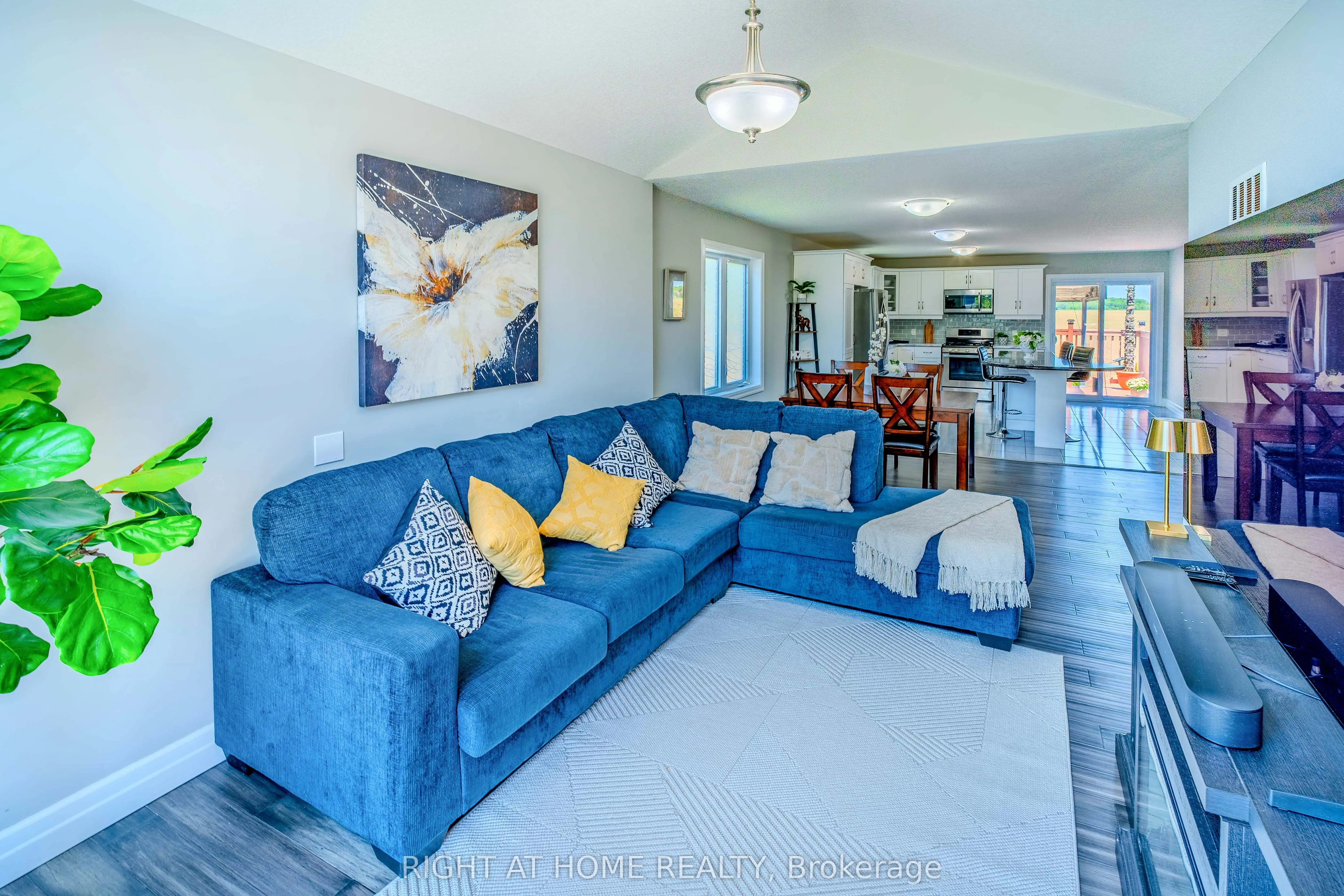 146 Jacob Street W