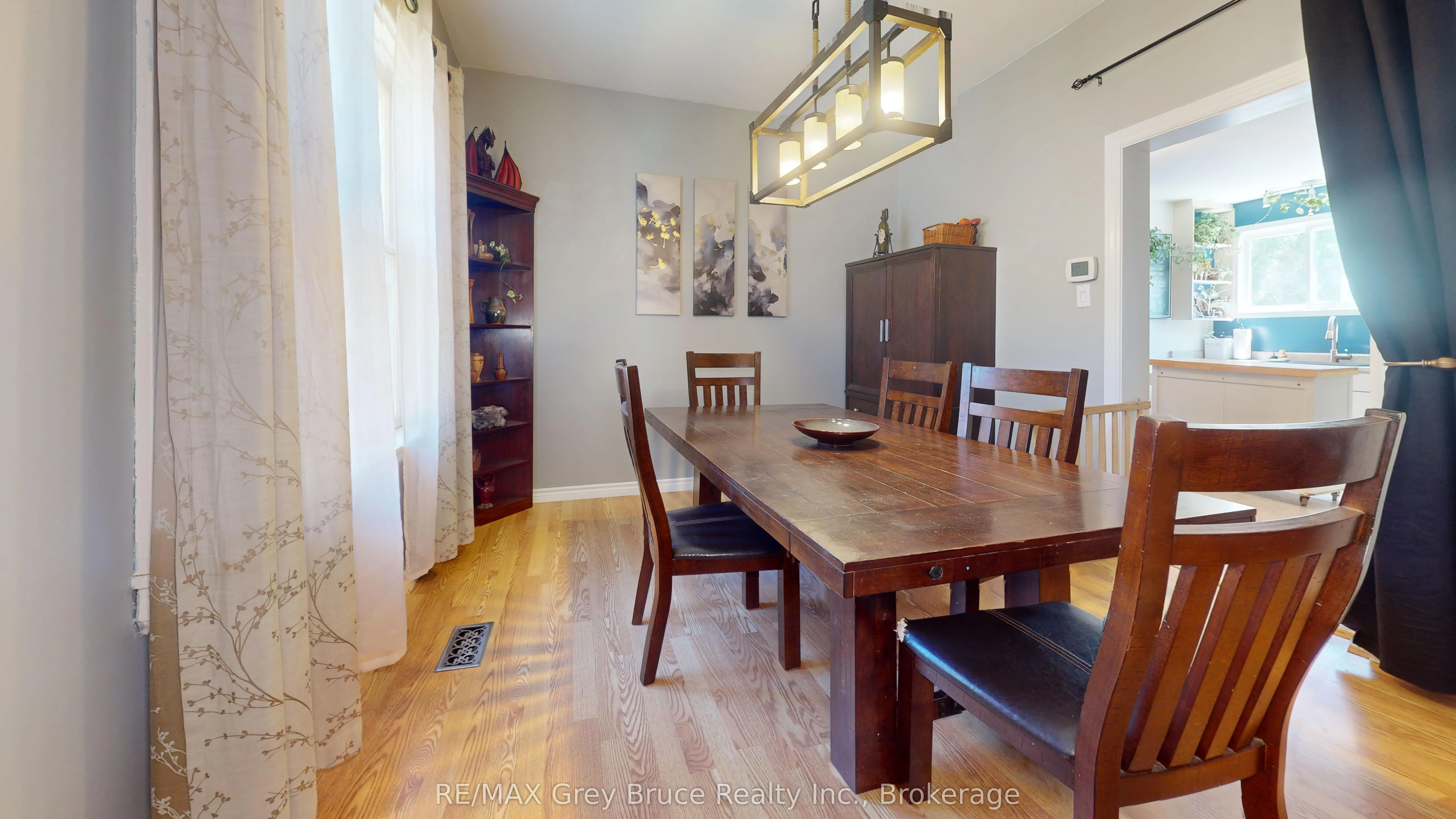 1427 5th "A" Avenue W