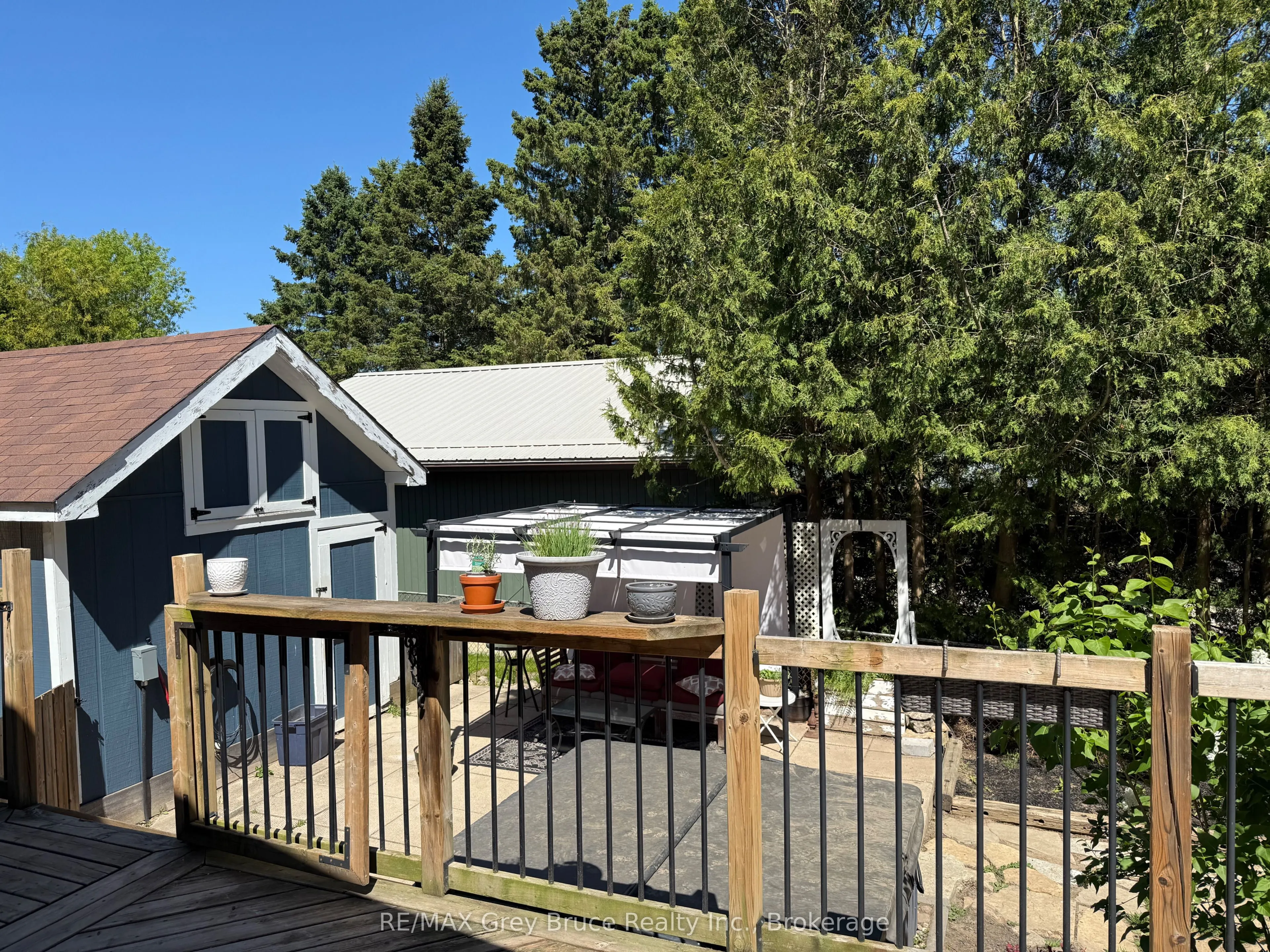 1427 5th "A" Avenue W
