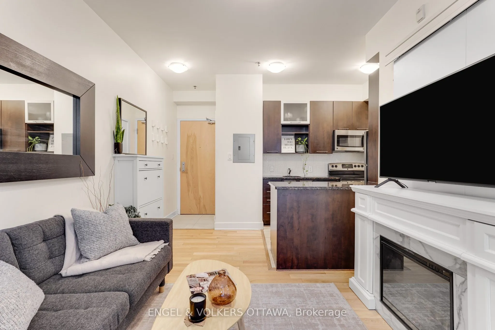 360 Cumberland Street #104