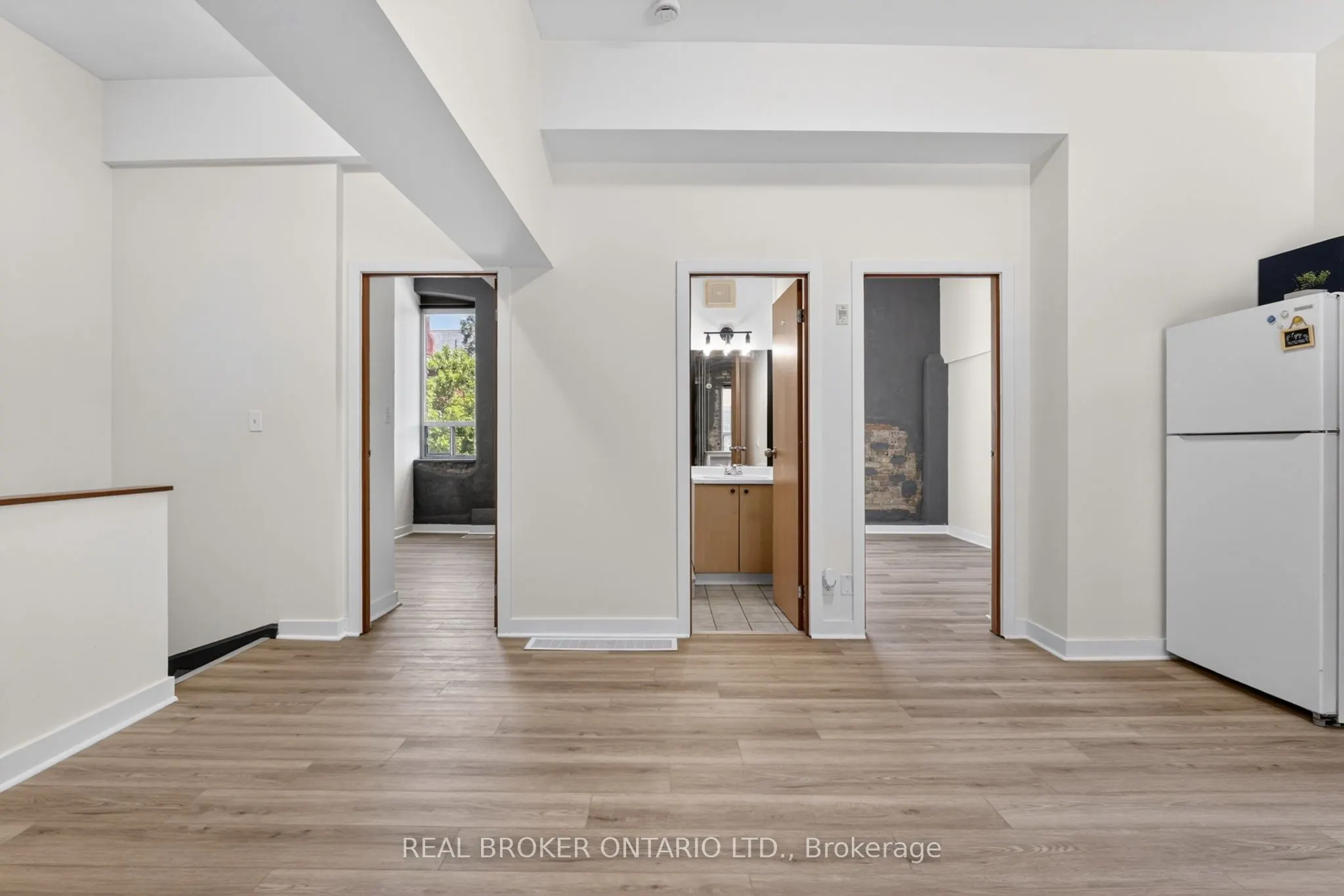 12 Bridgeport Road E #9