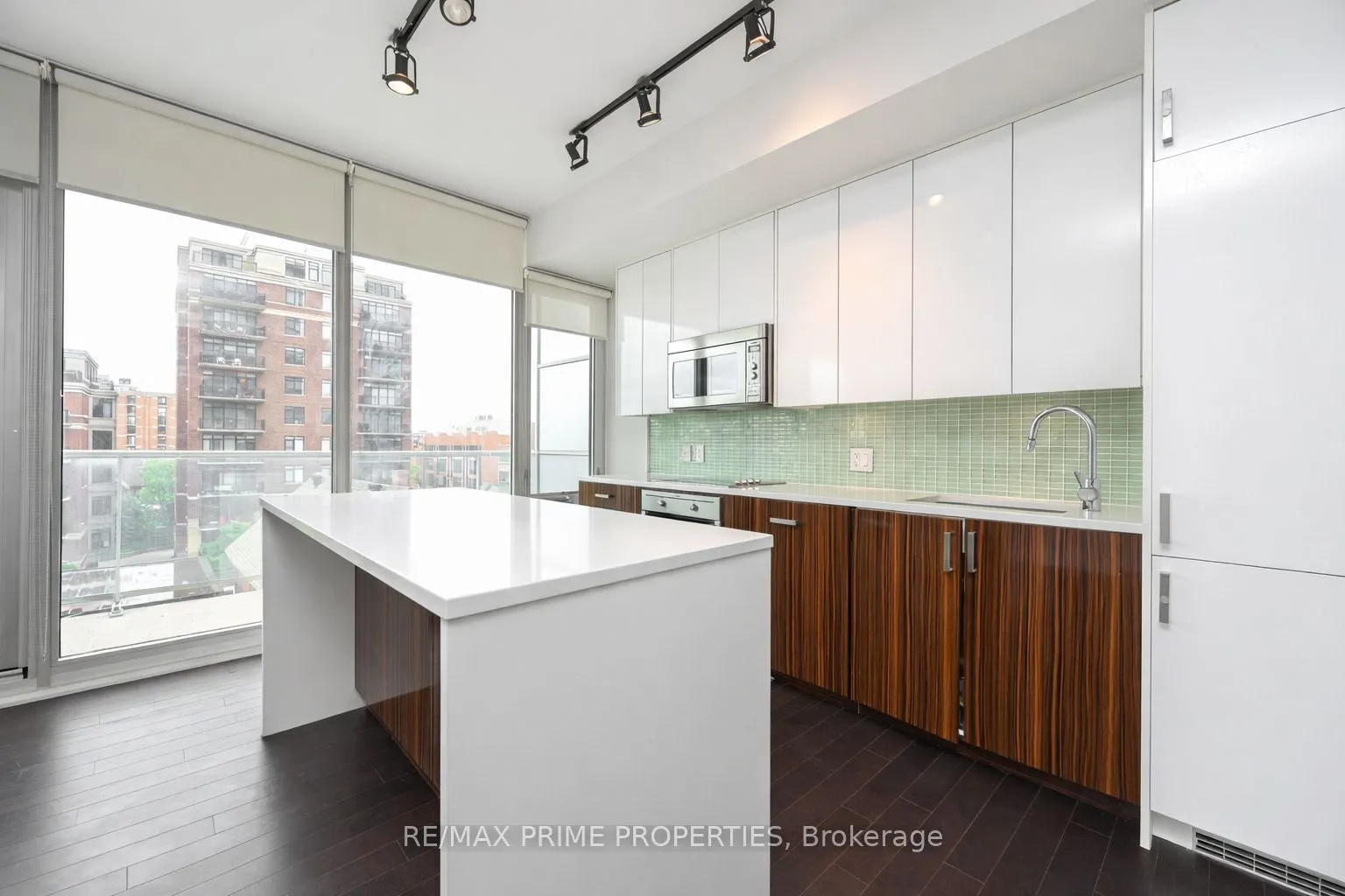 300 Lisgar Street #506