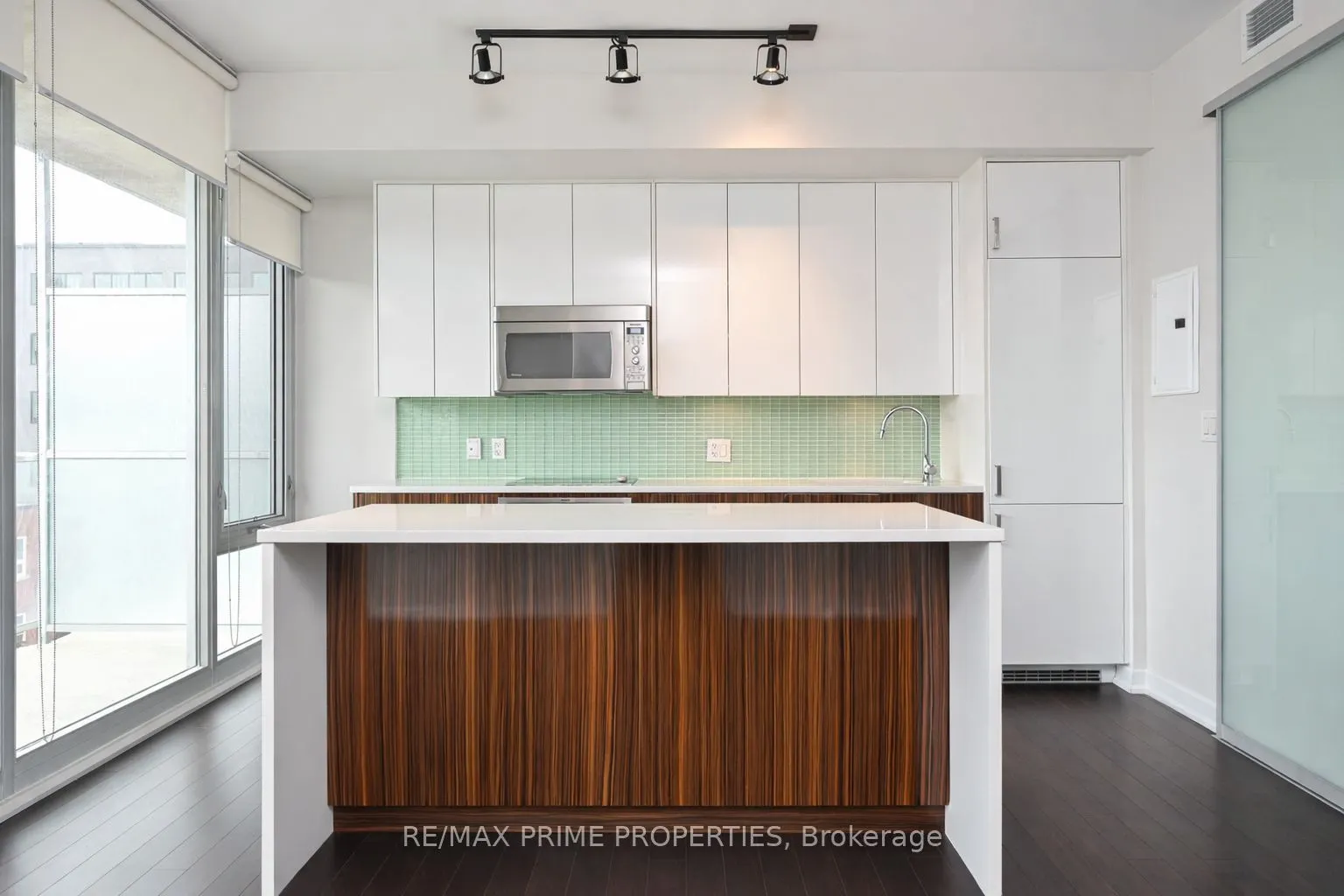 300 Lisgar Street #506