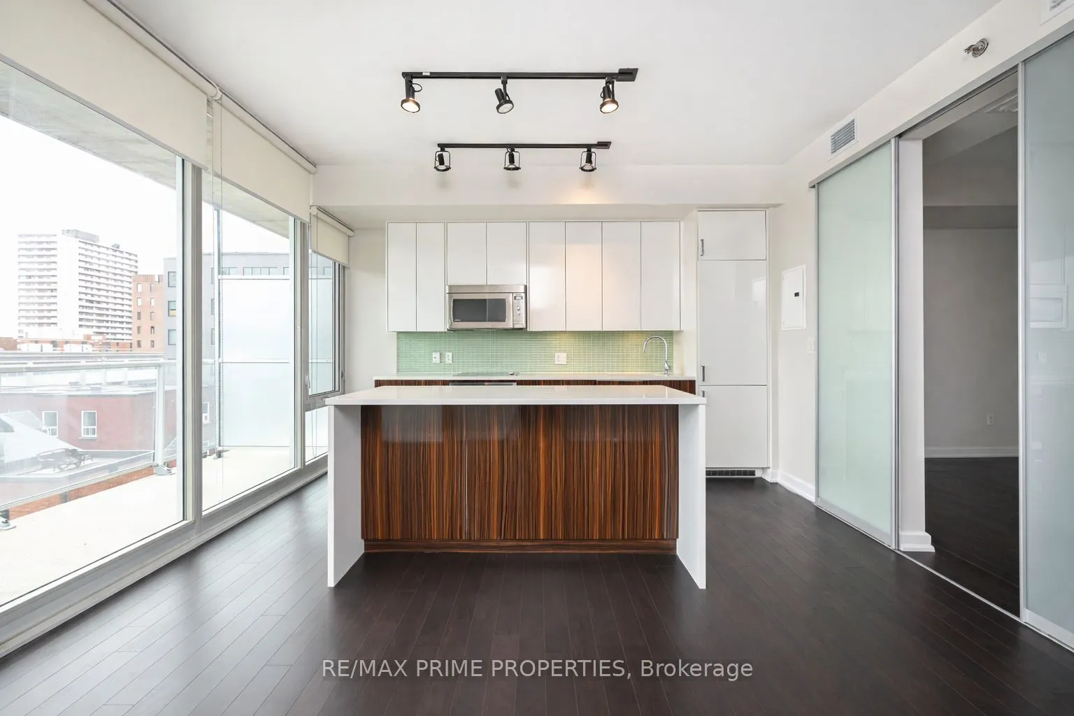 300 Lisgar Street #506