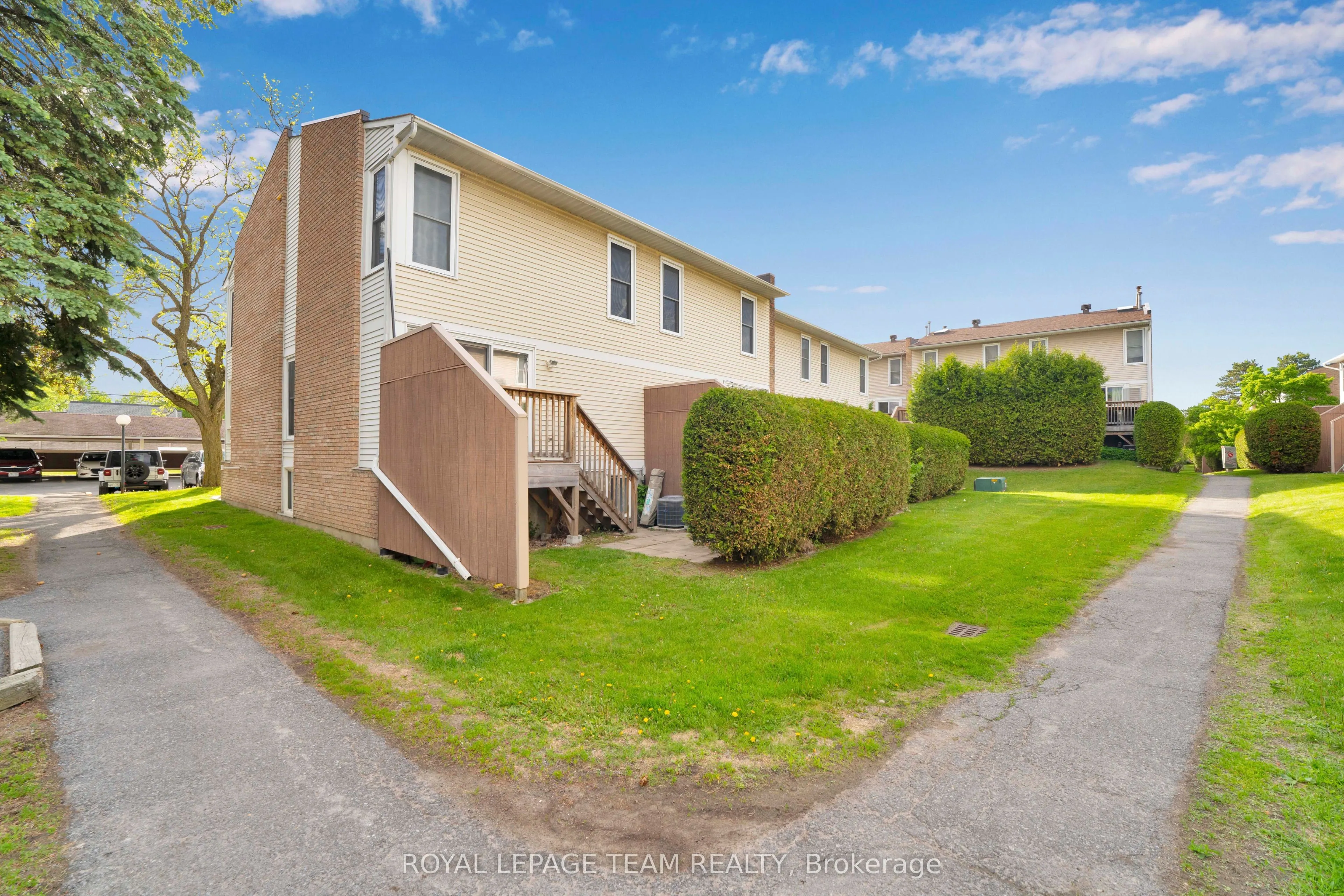 282 Dalehurst Drive #282C