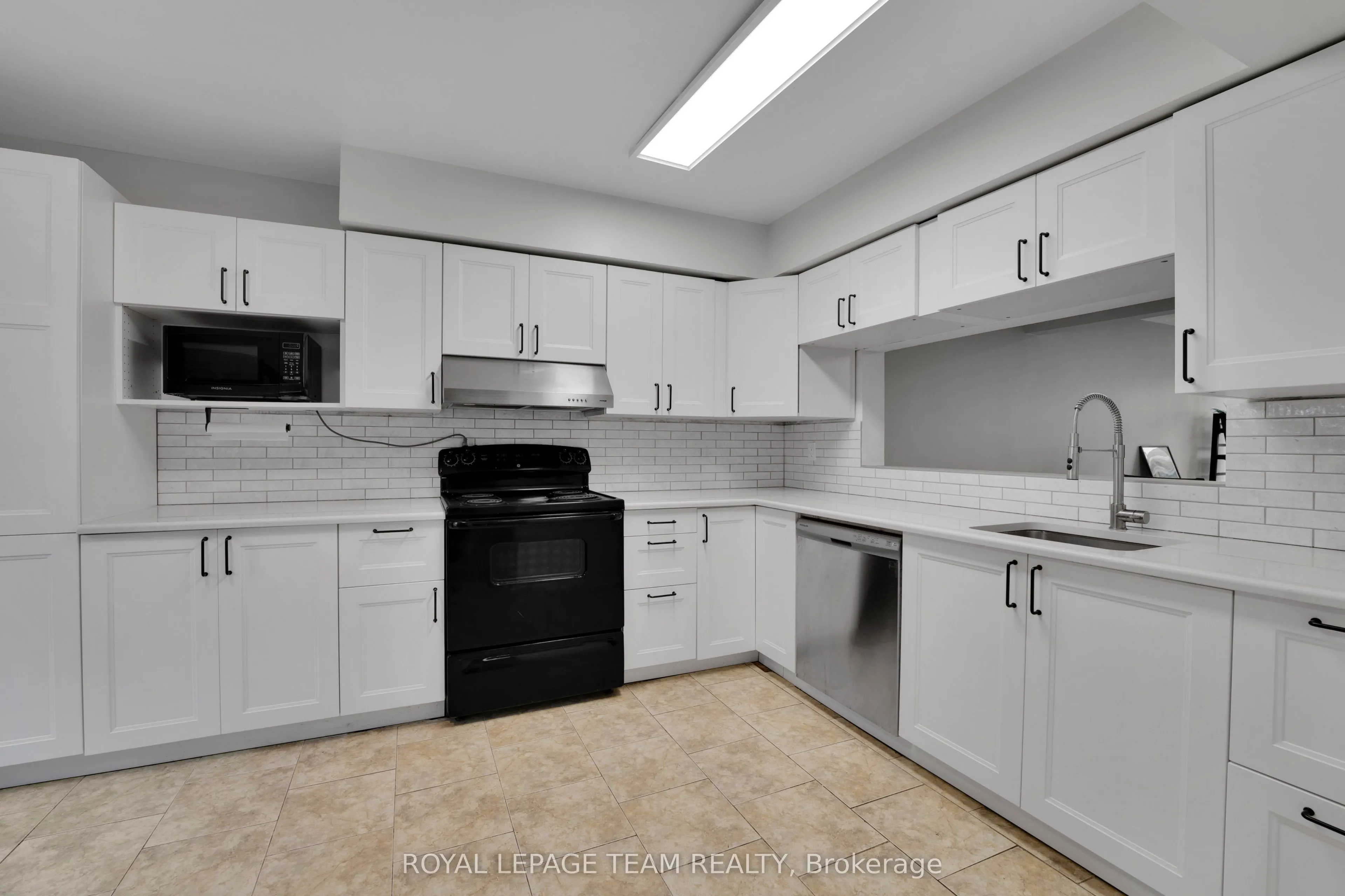 282 Dalehurst Drive #282C