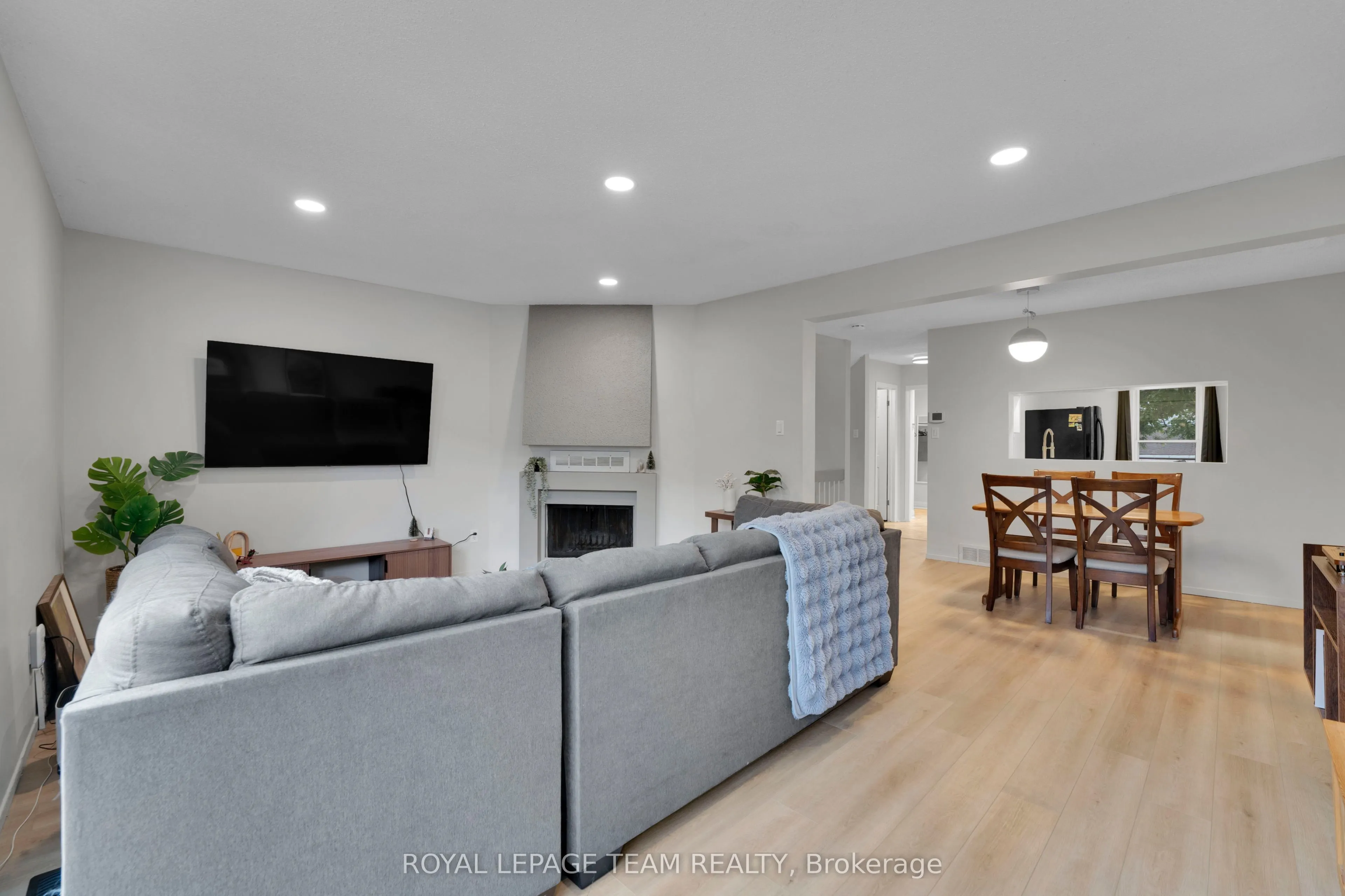 282 Dalehurst Drive #282C