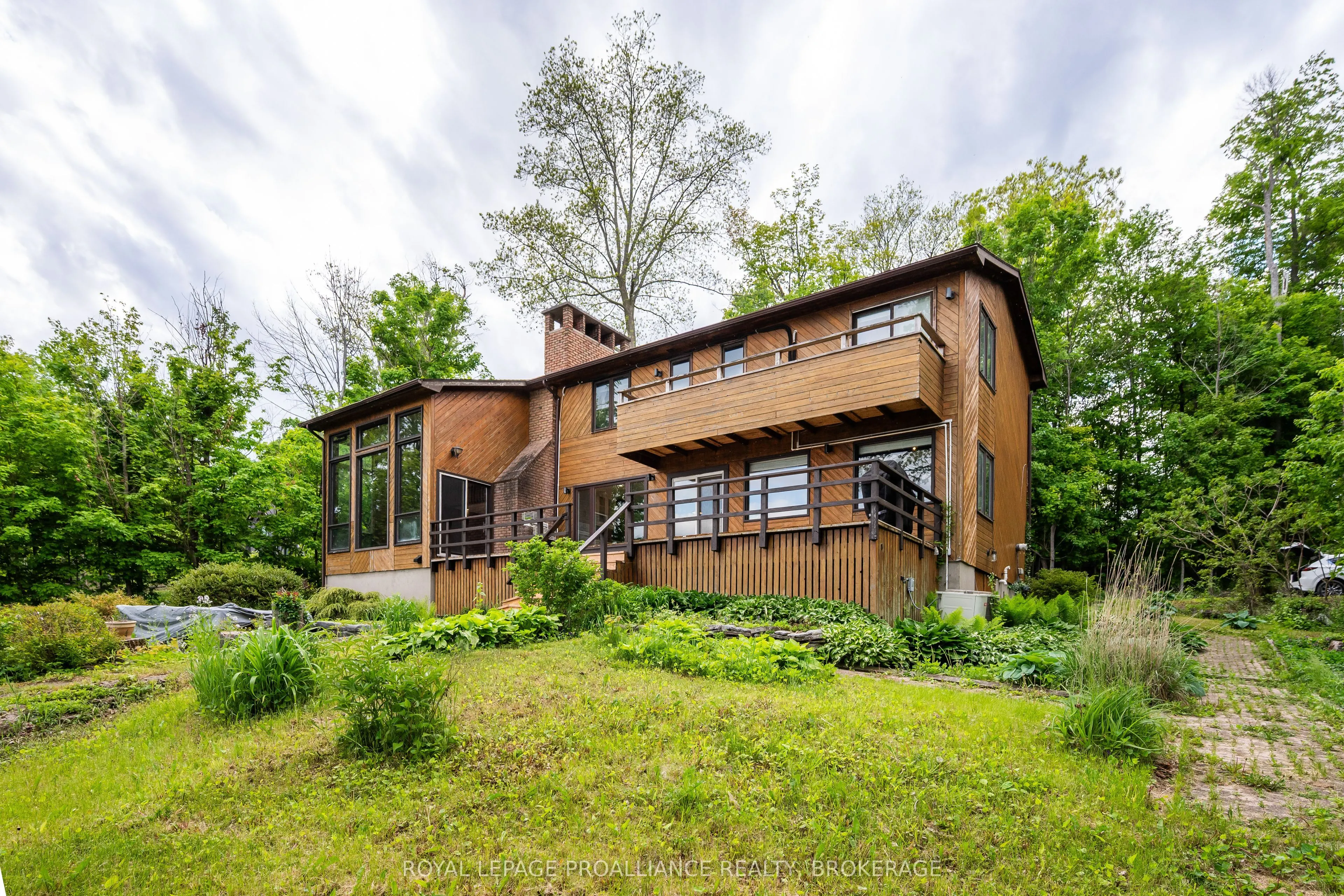 20 Riverside Drive