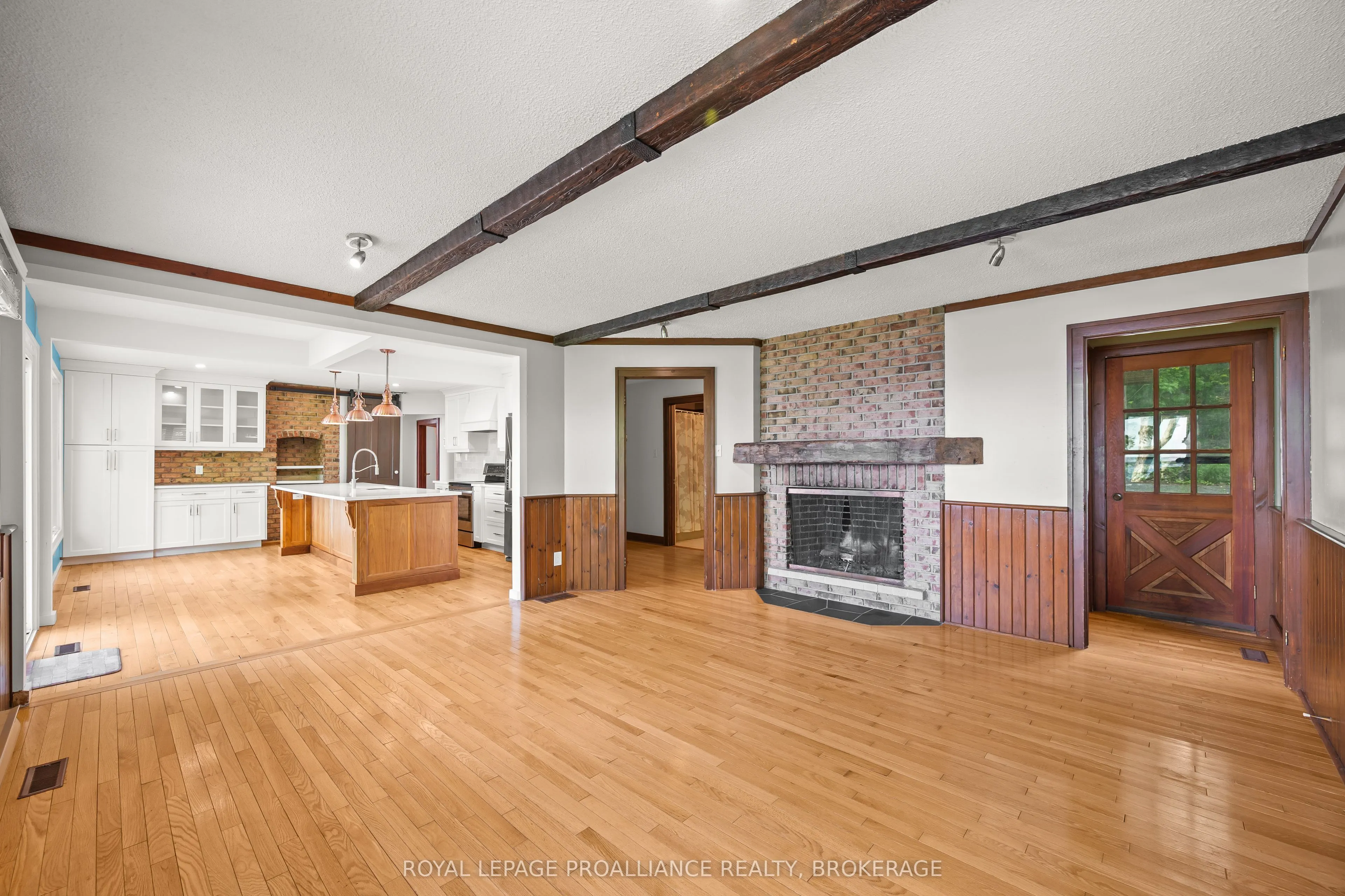 20 Riverside Drive