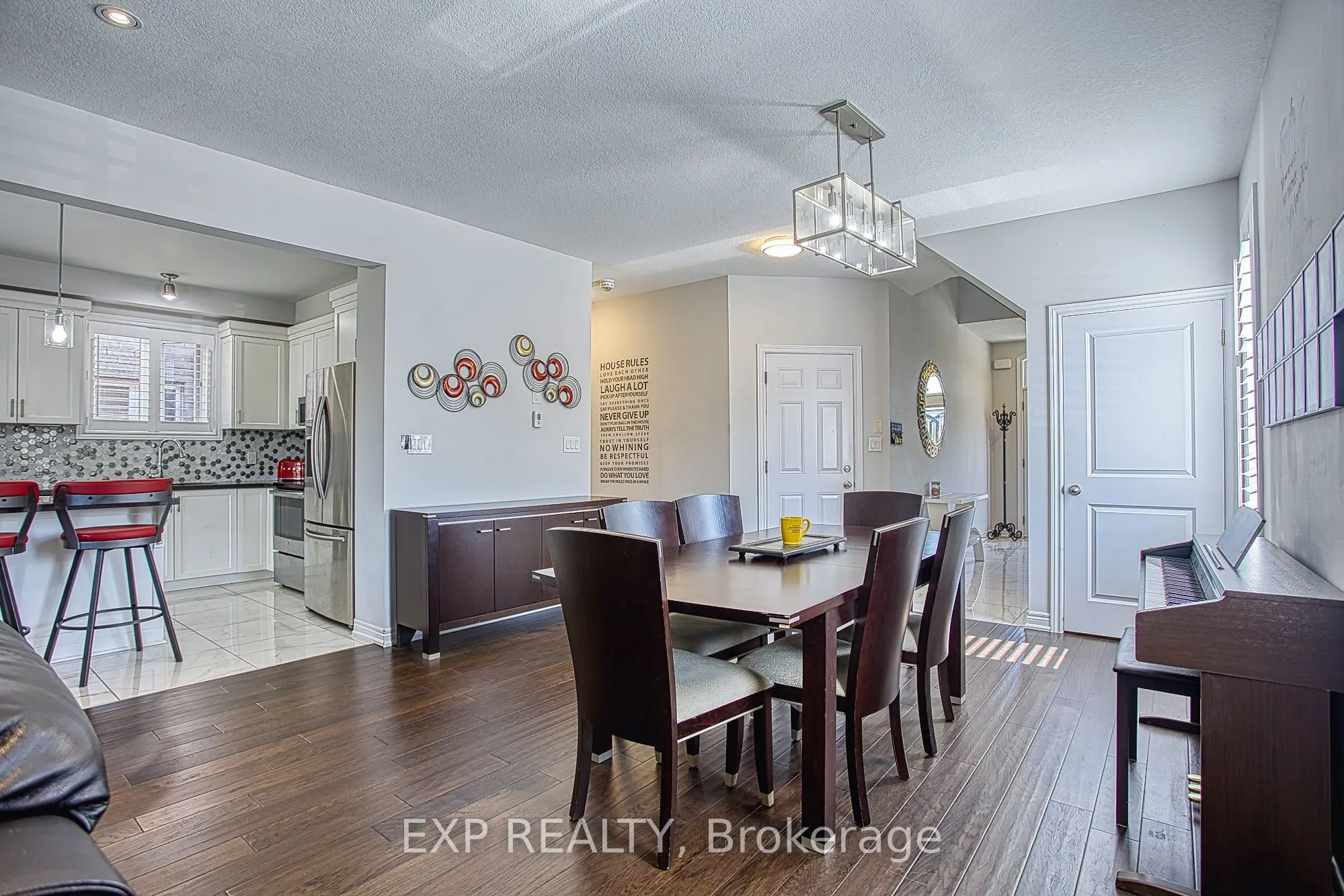 17 Narbonne Crescent