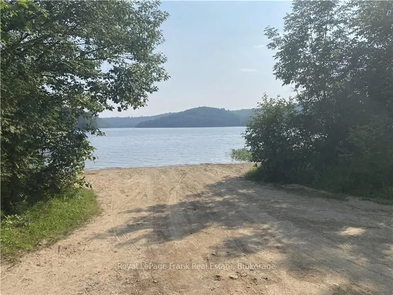 595 Old Diamond Lake Road