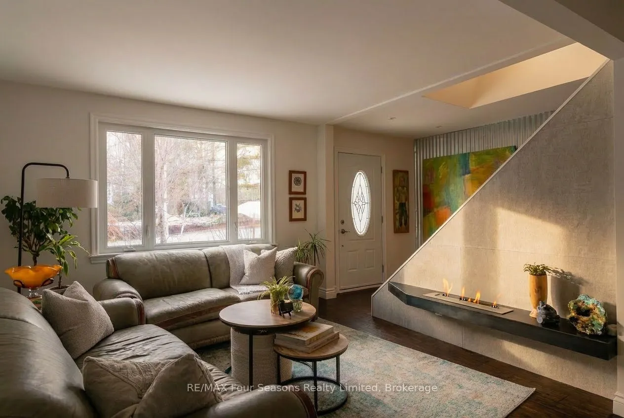 50 Amaranth Street W