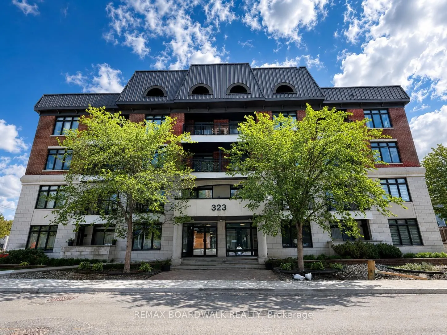 323 winona Avenue #306