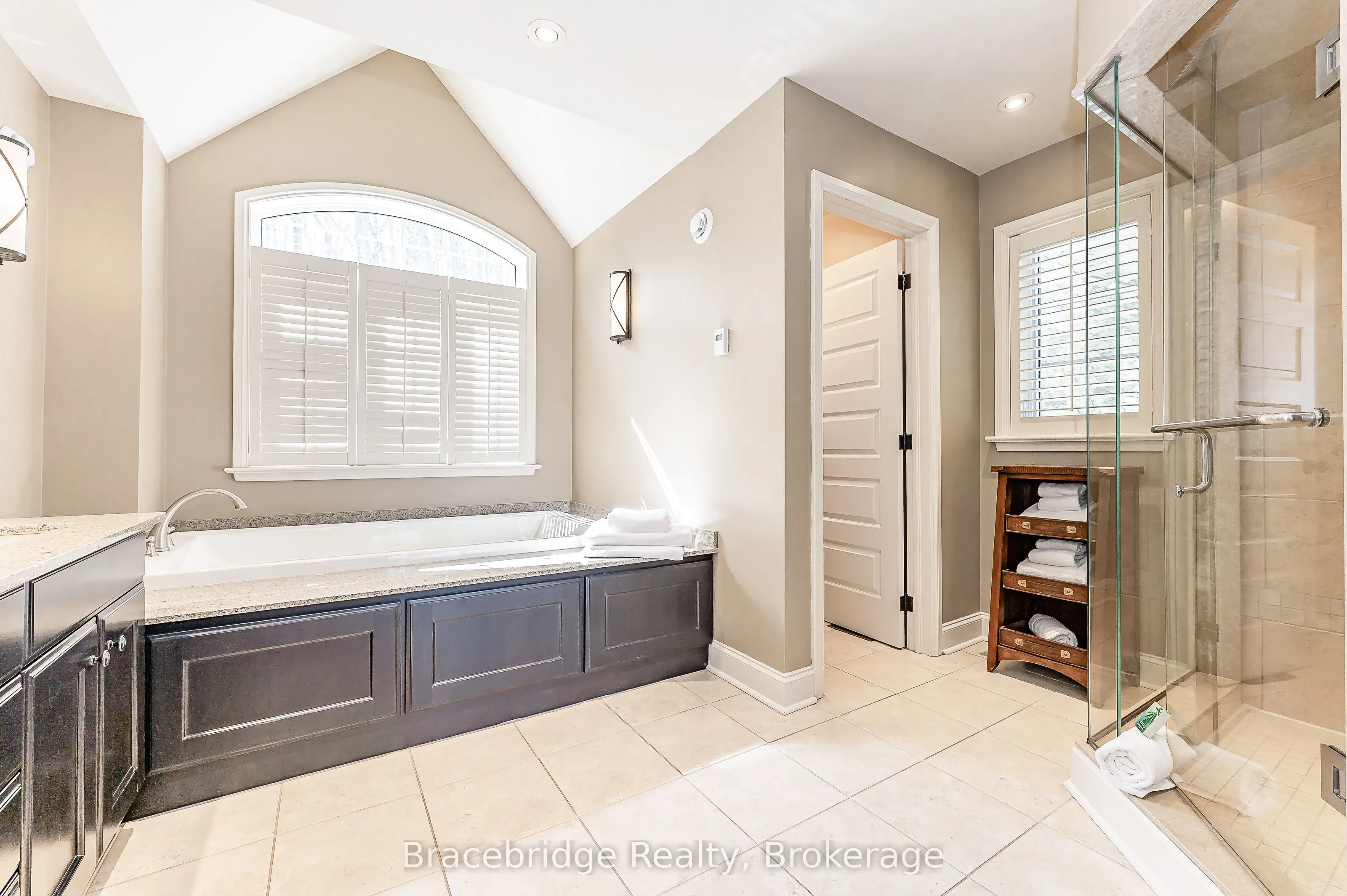 3876 Muskoka Rd 118 Highway W #Sandfield 3 W3
