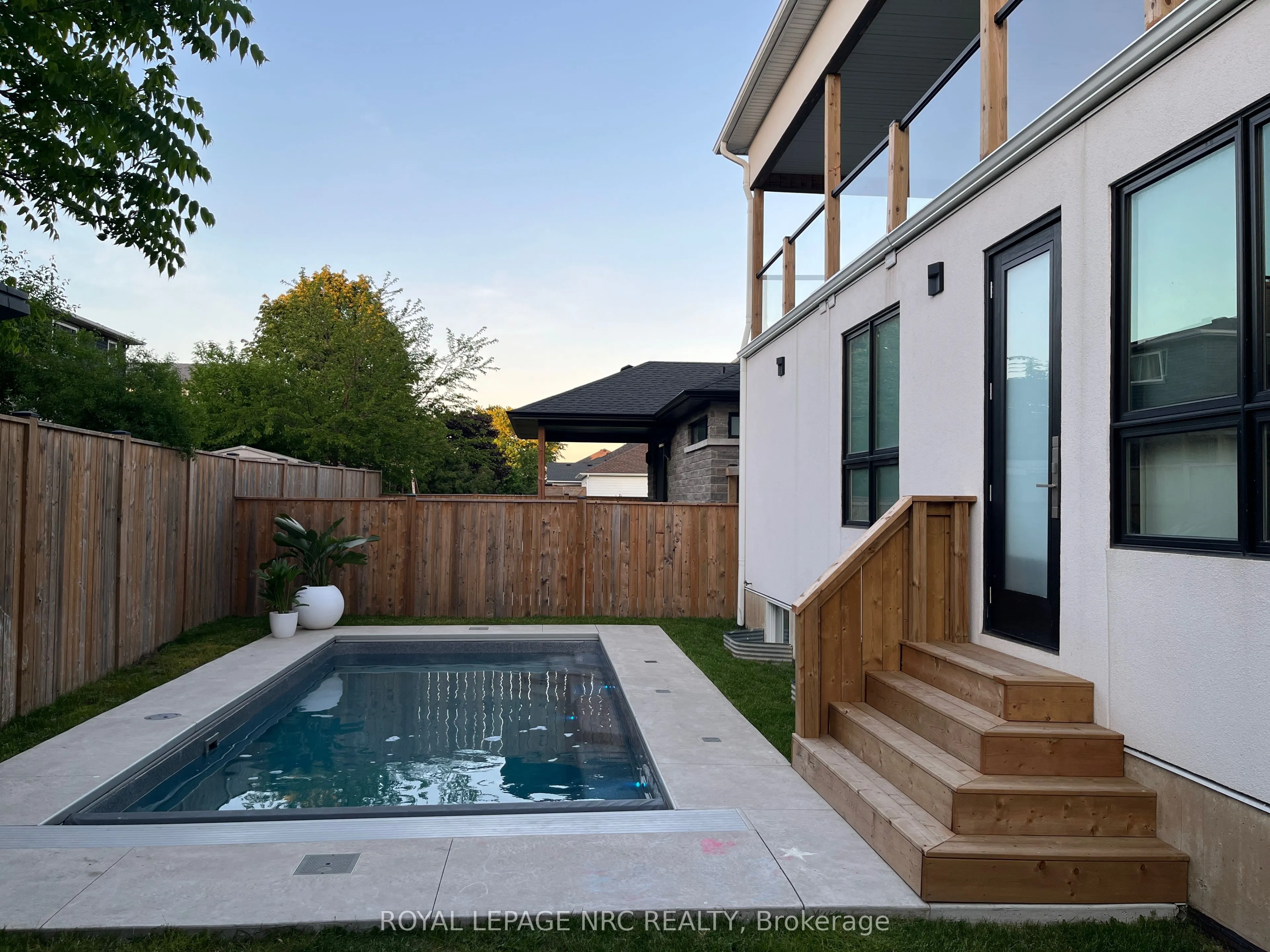 82 IVY Crescent