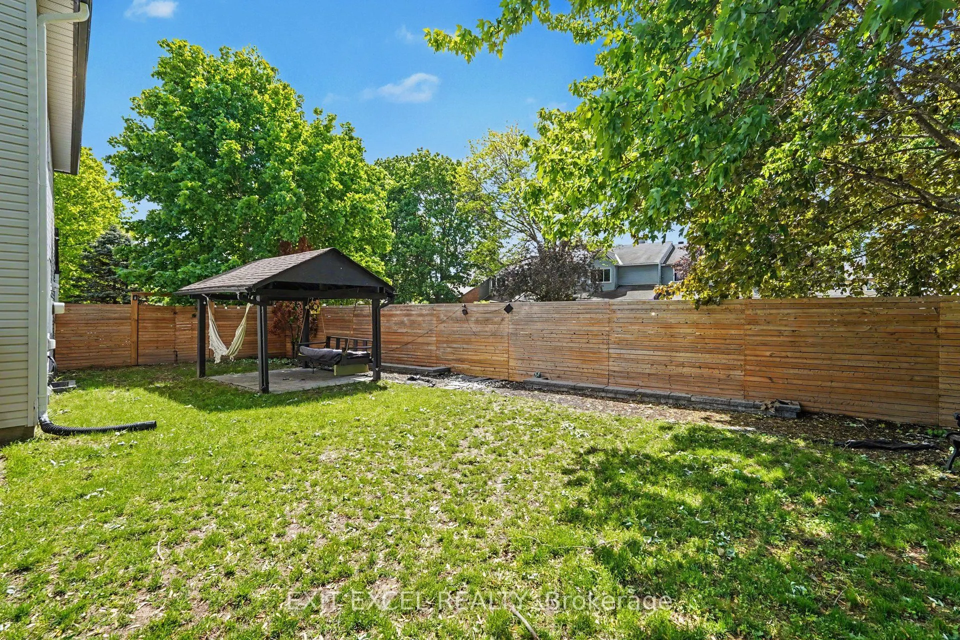 16 Lima Way