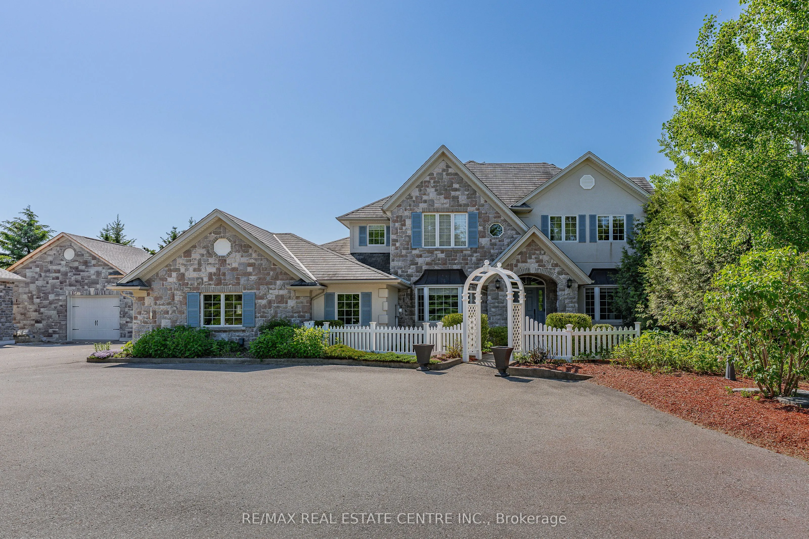 6805 CONCESSION 2