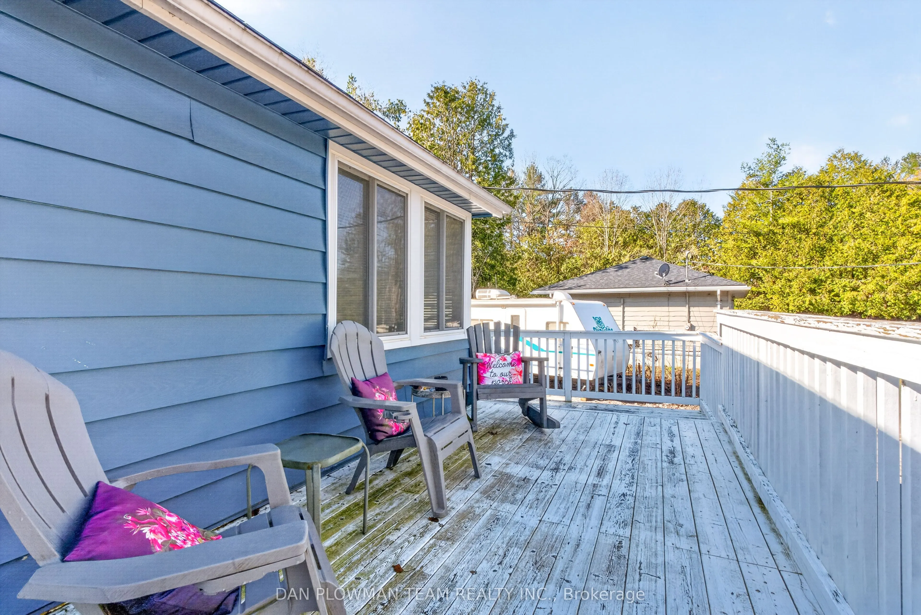 1545 Westview Crescent