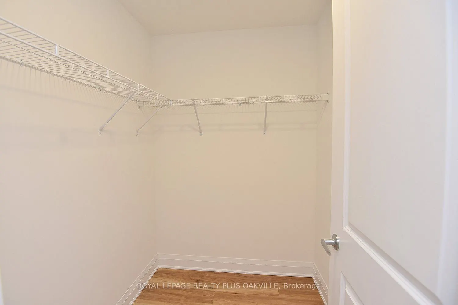 1936 Rymal Road E #422