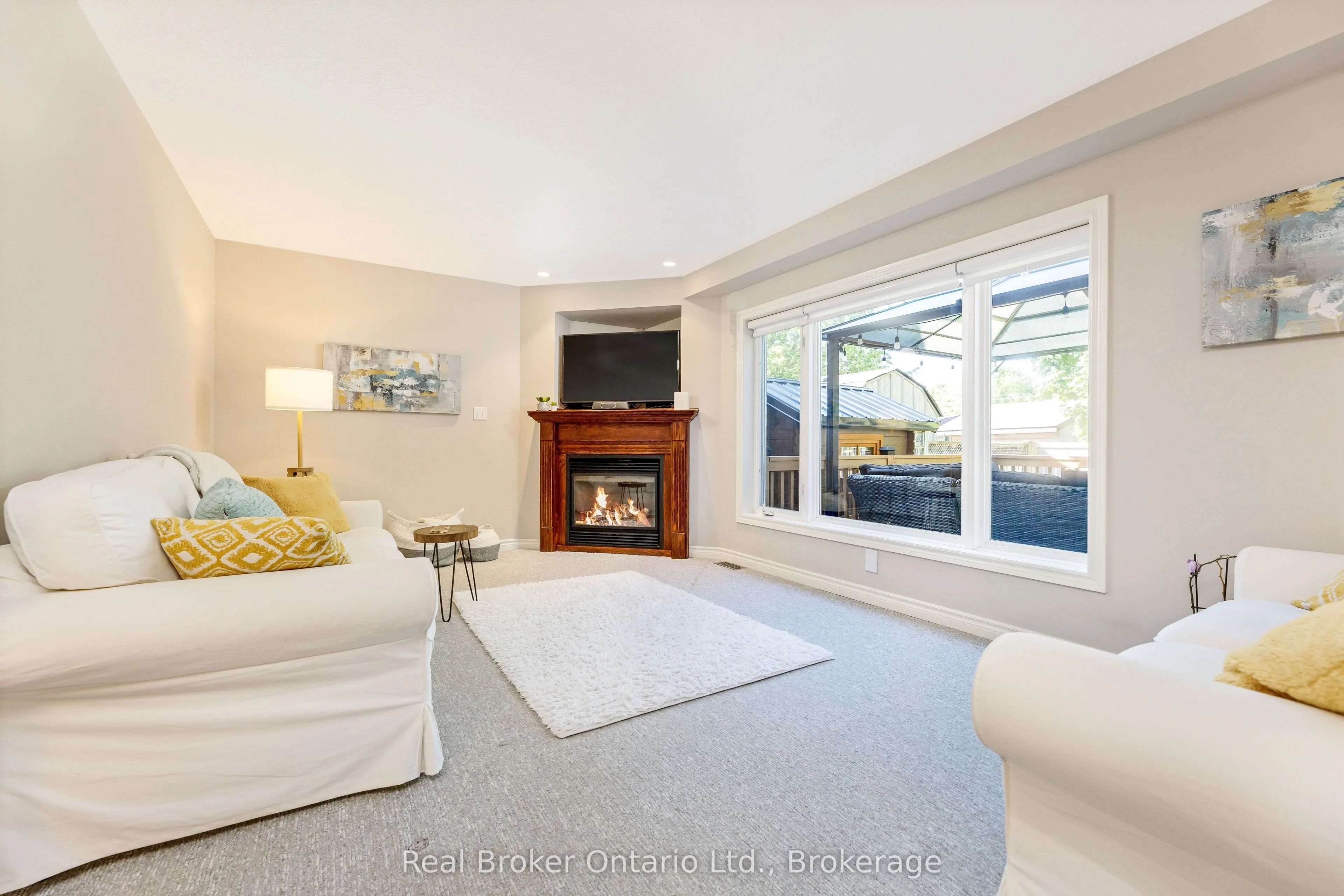 22 ATTO Drive