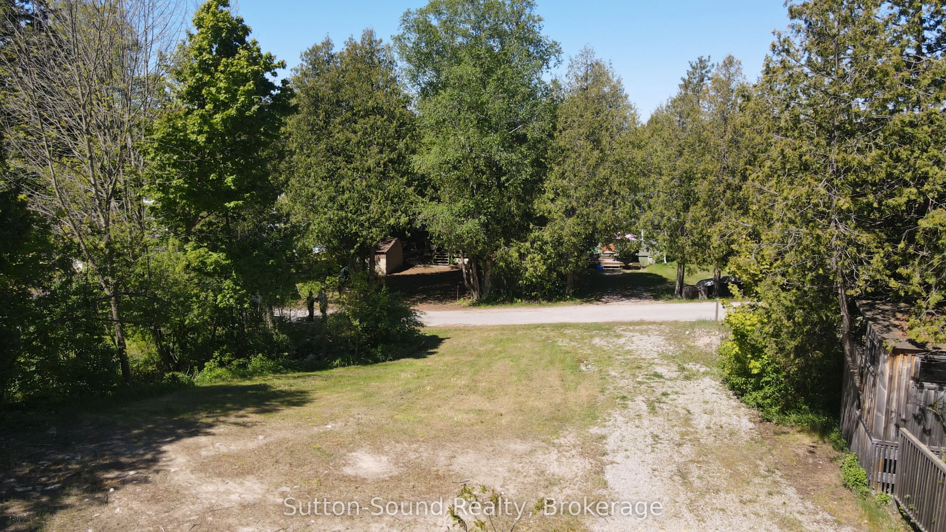 11 Sarnia Avenue
