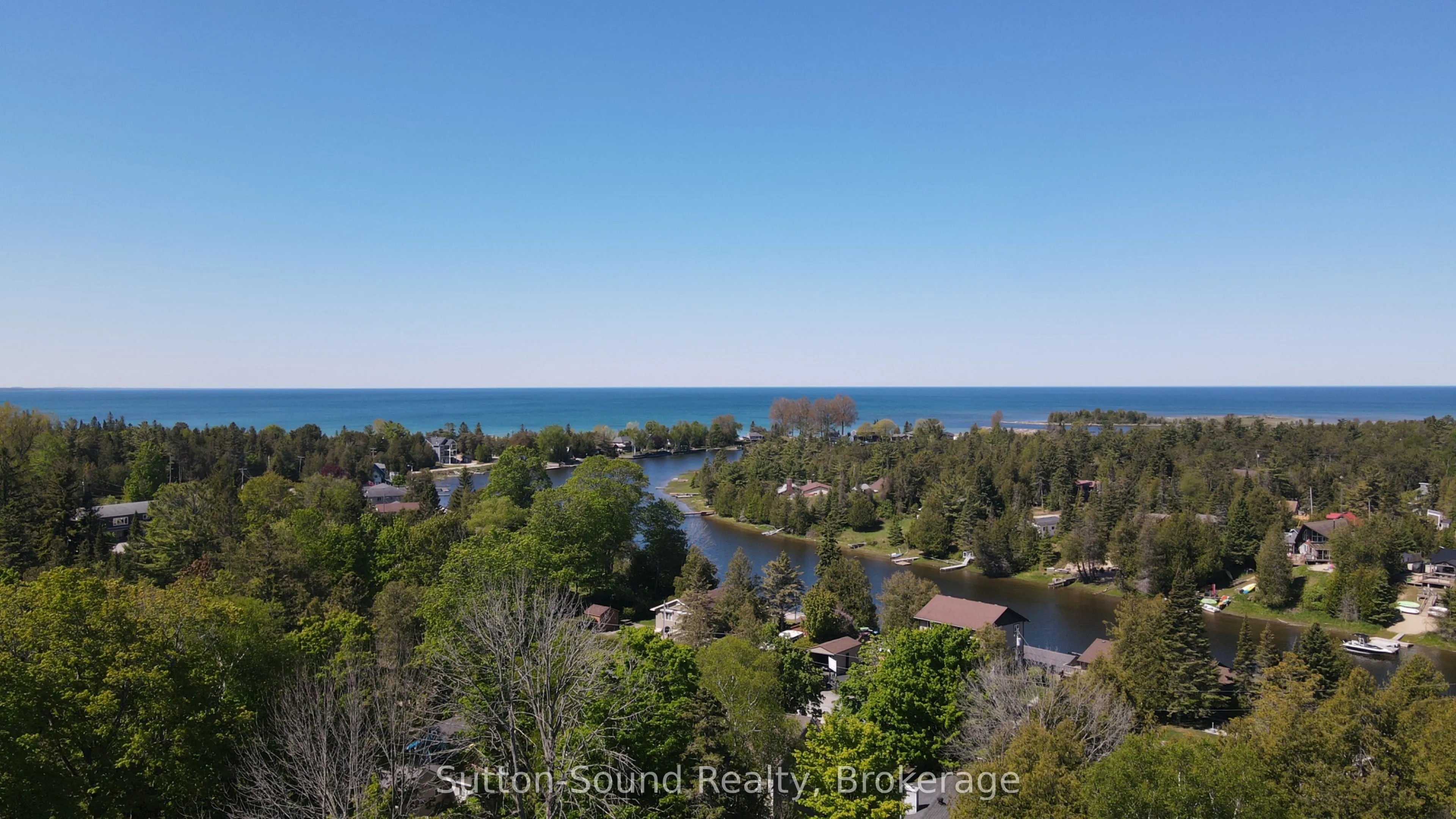 11 Sarnia Avenue