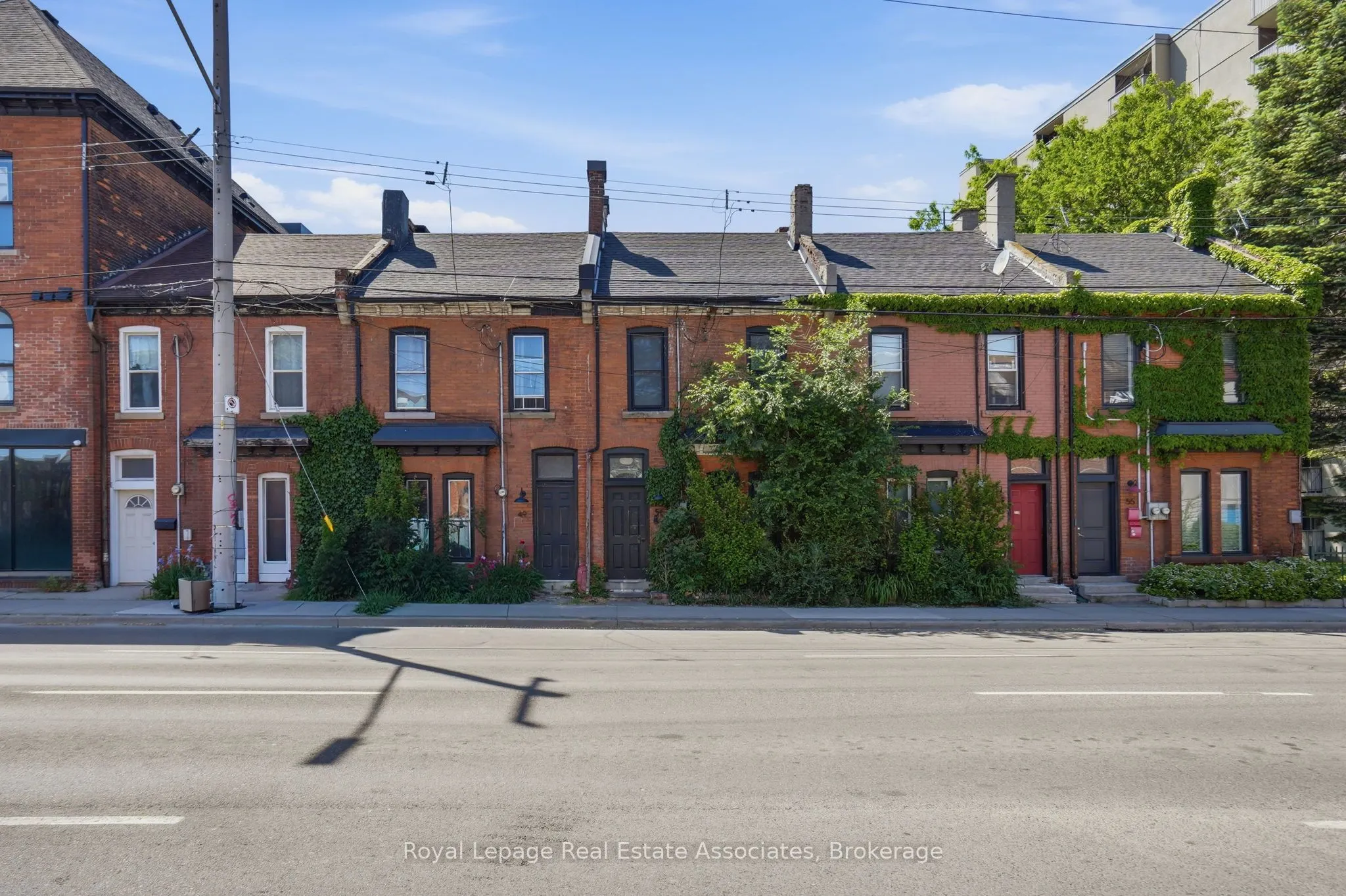 51 Wellington Street N