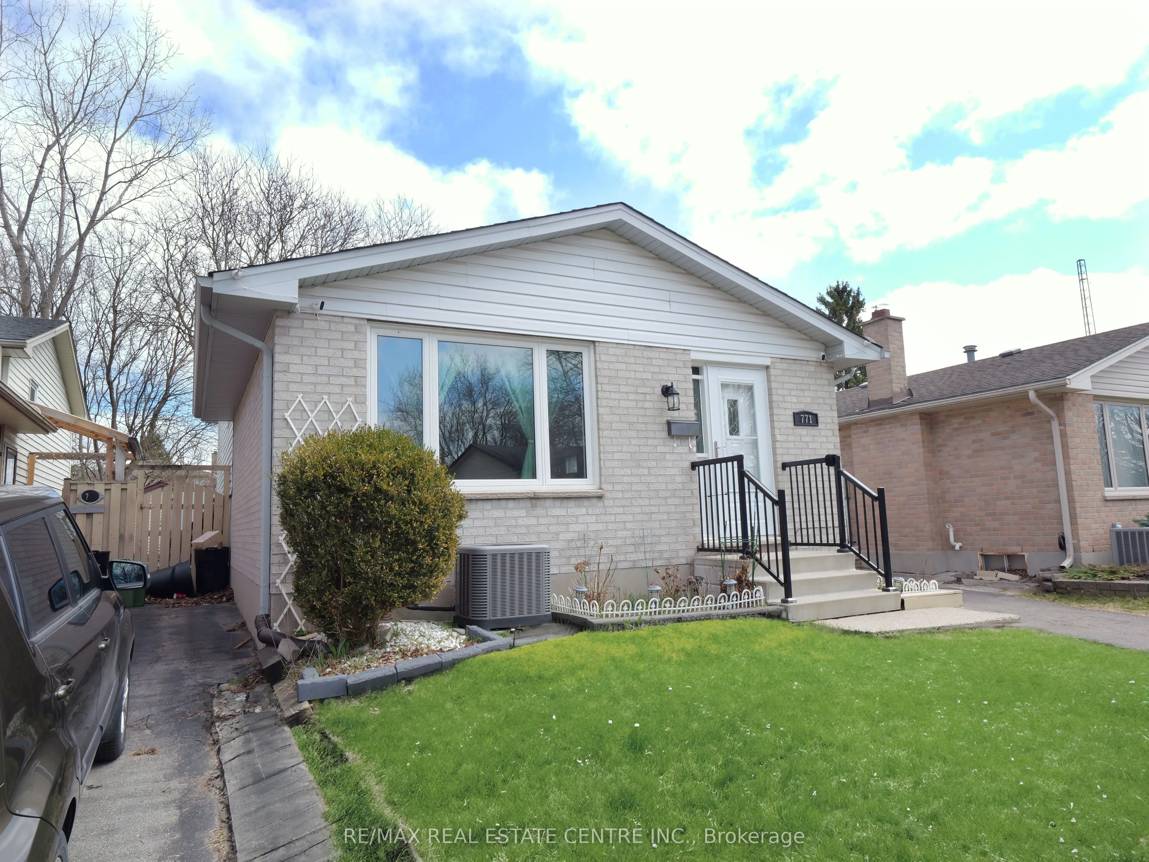 771 Monsarrat Avenue