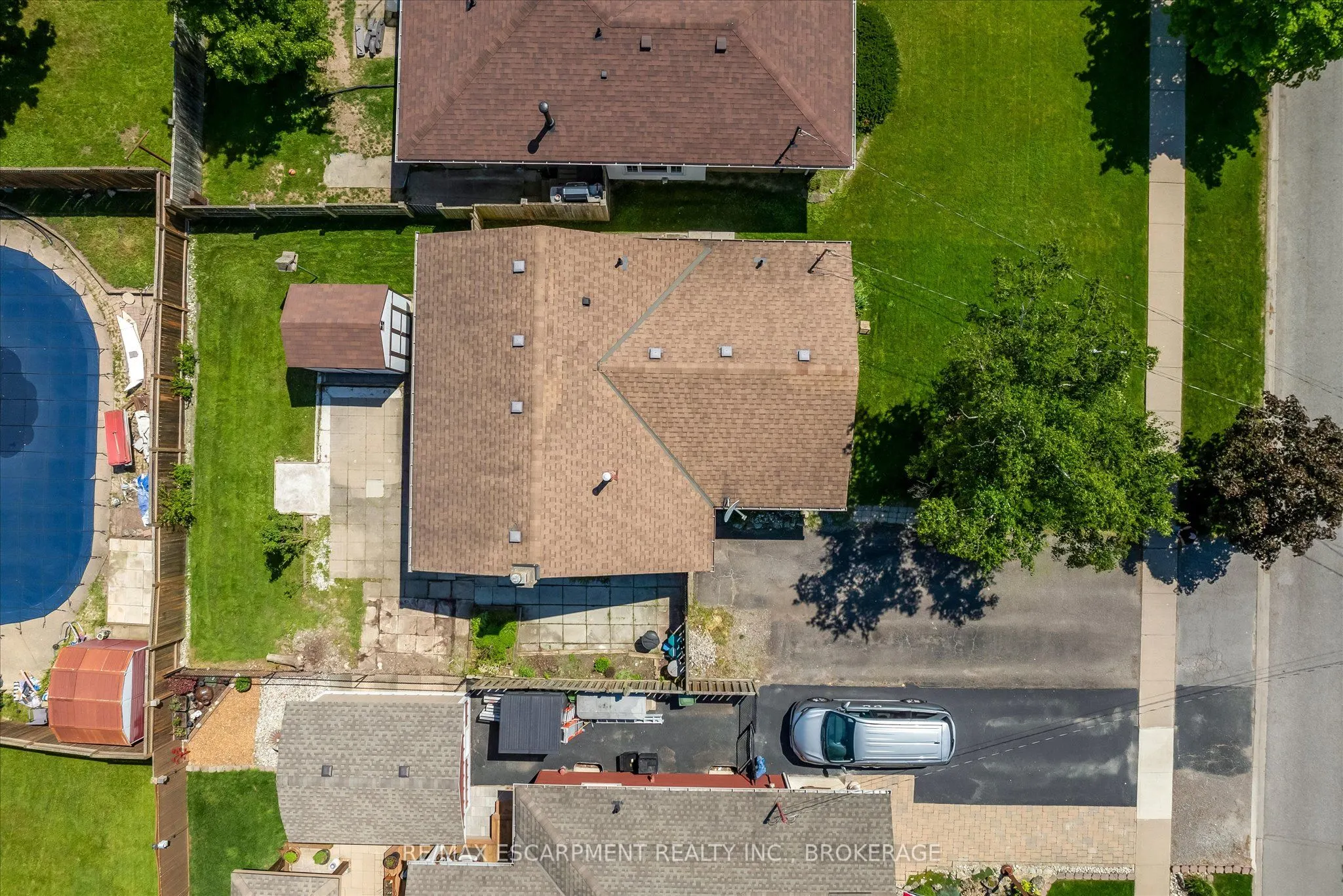 49 Grove Avenue