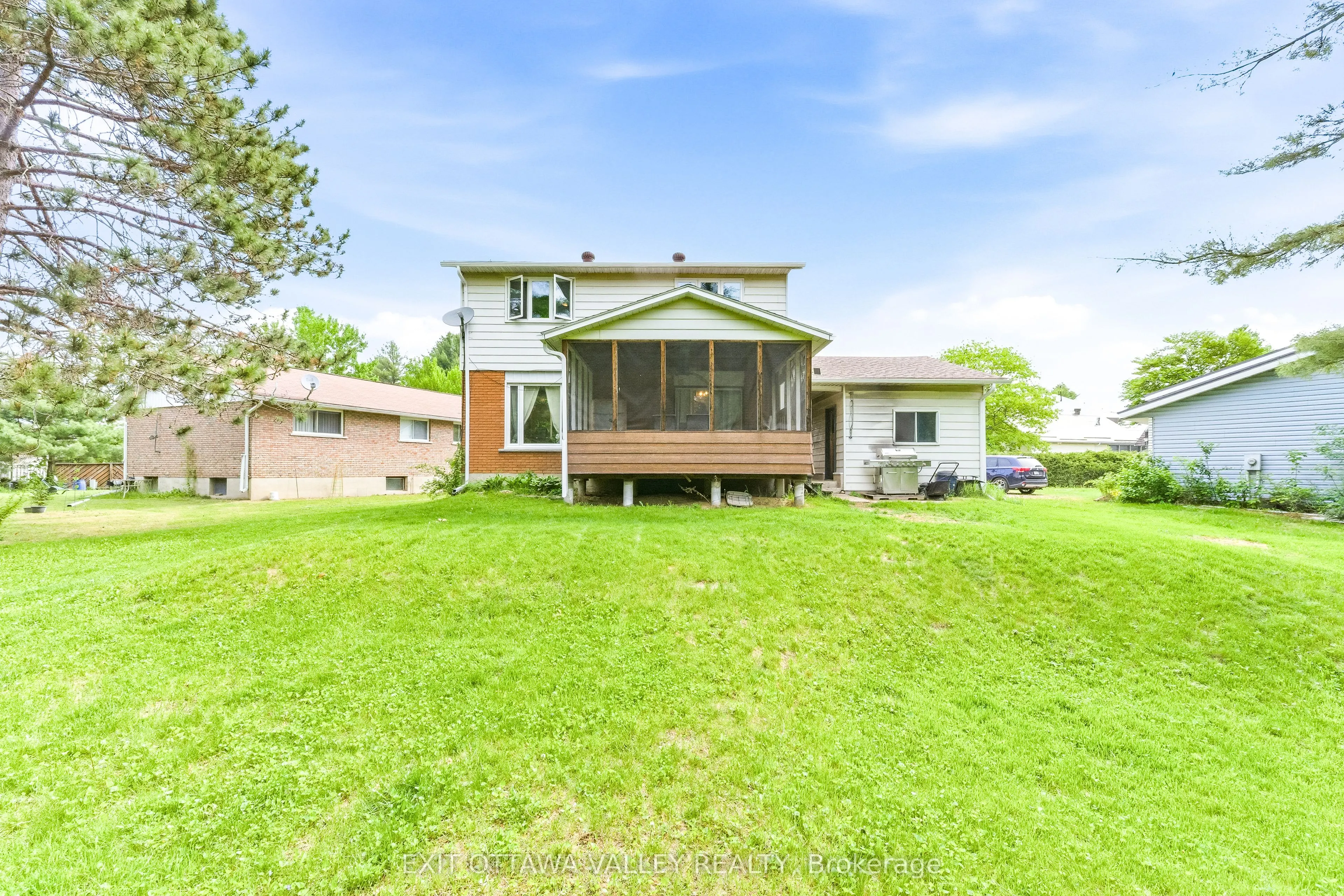 13 Tamarack Street