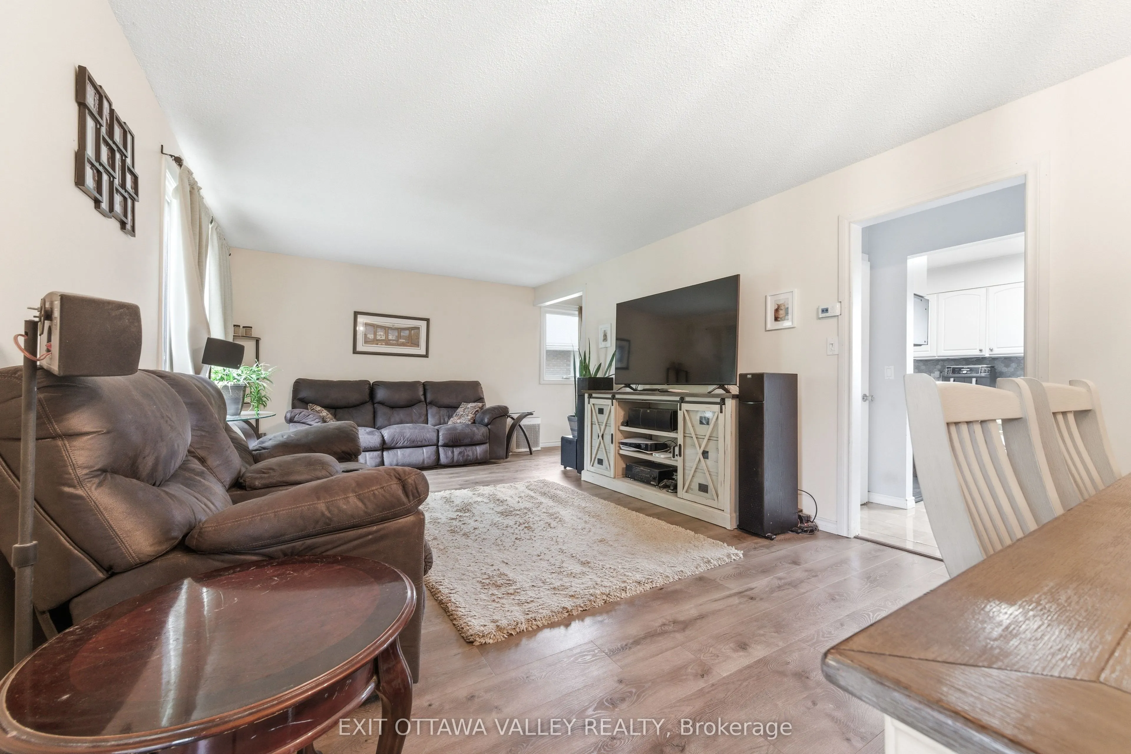13 Tamarack Street