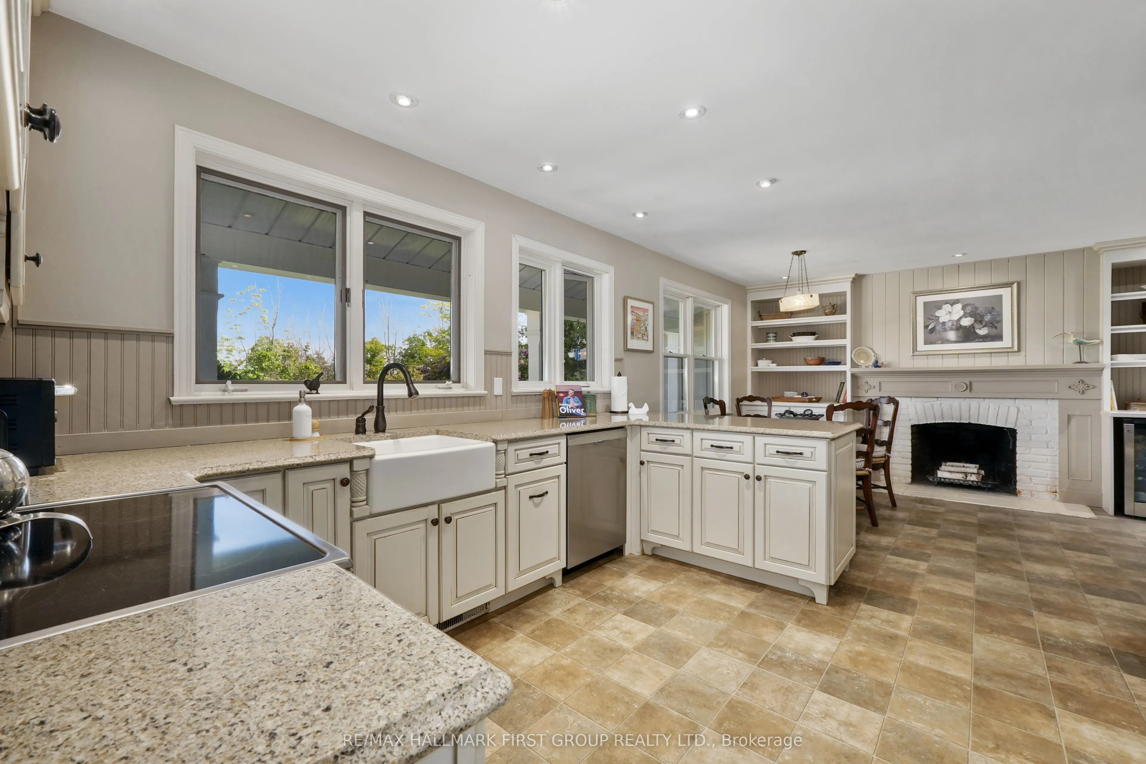 2904 Shelter Valley Road