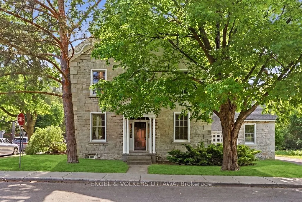 71 Thomas Street
