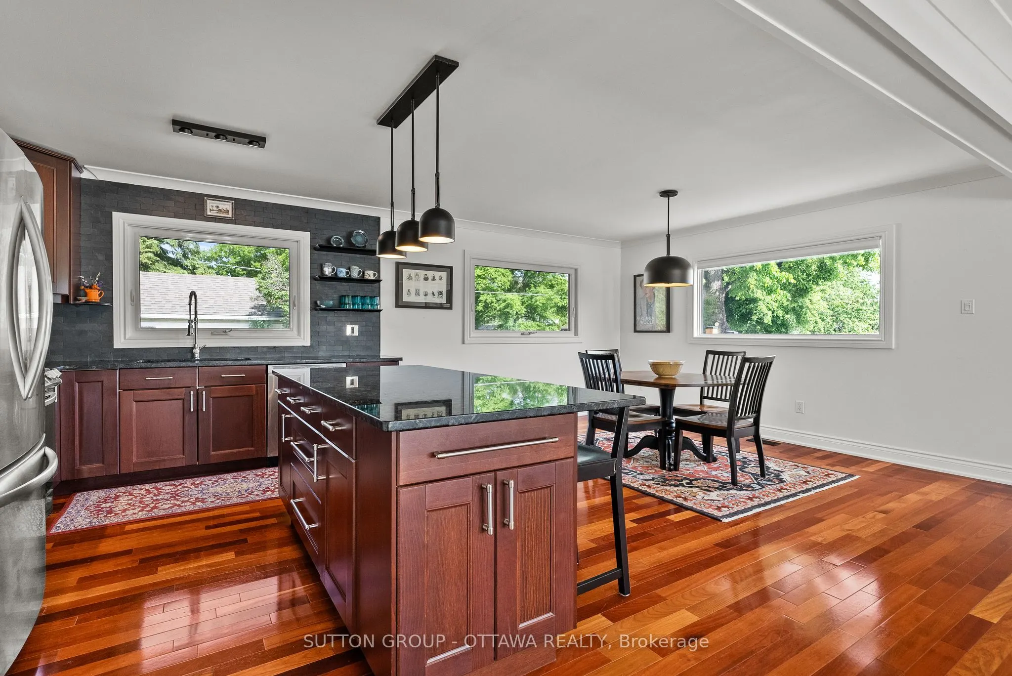 2461 Alta Vista Drive