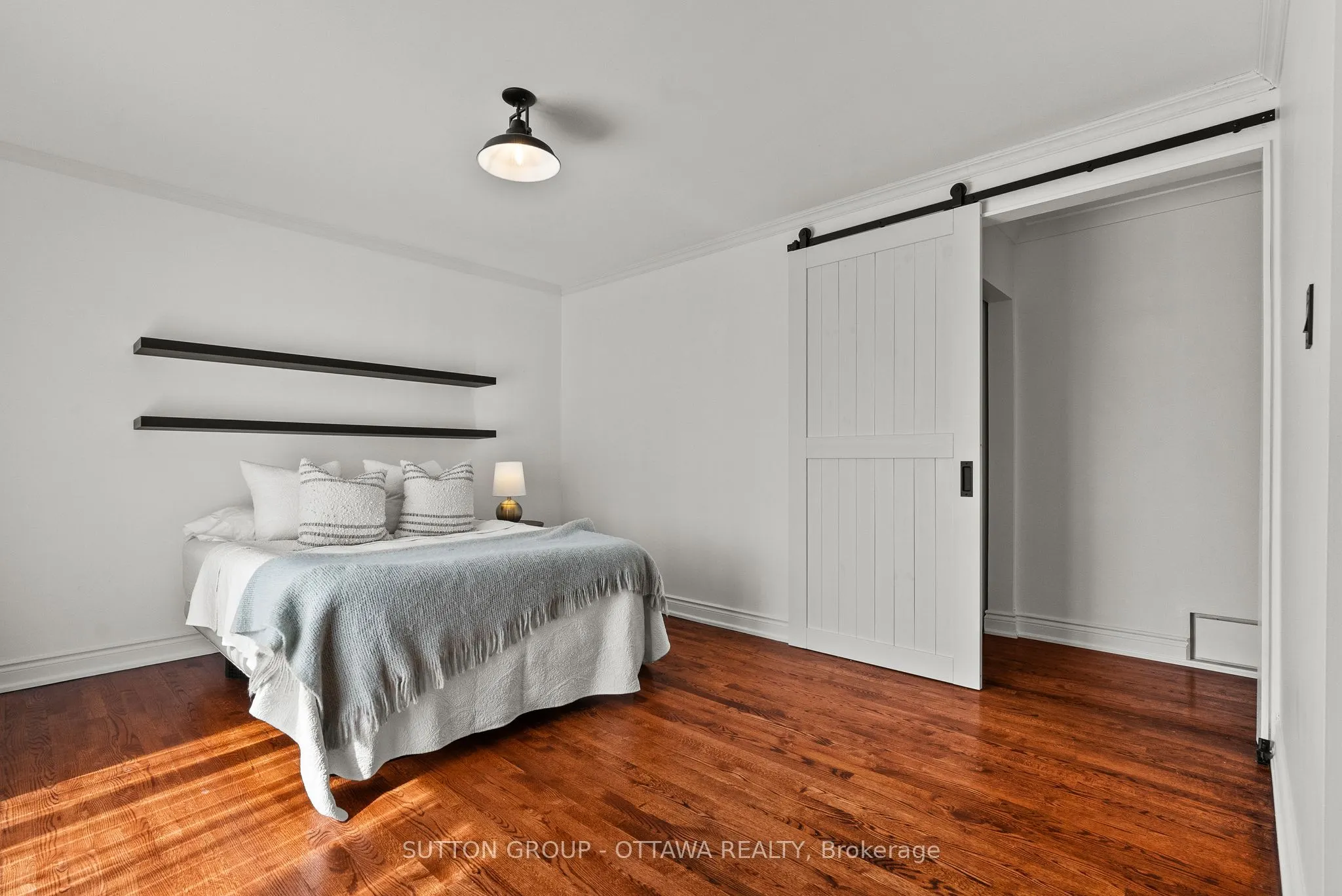 2461 Alta Vista Drive