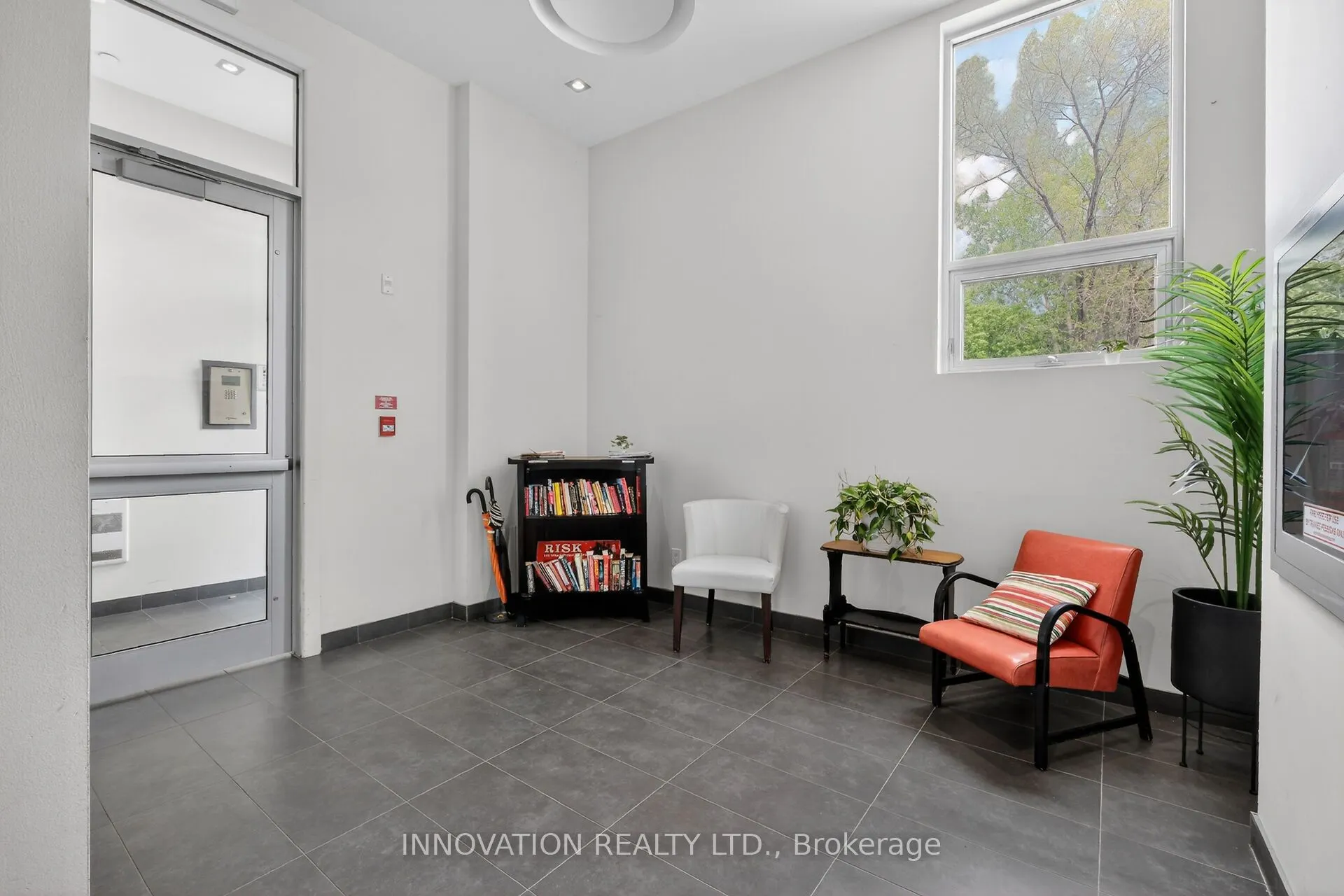 390 Booth Street #307