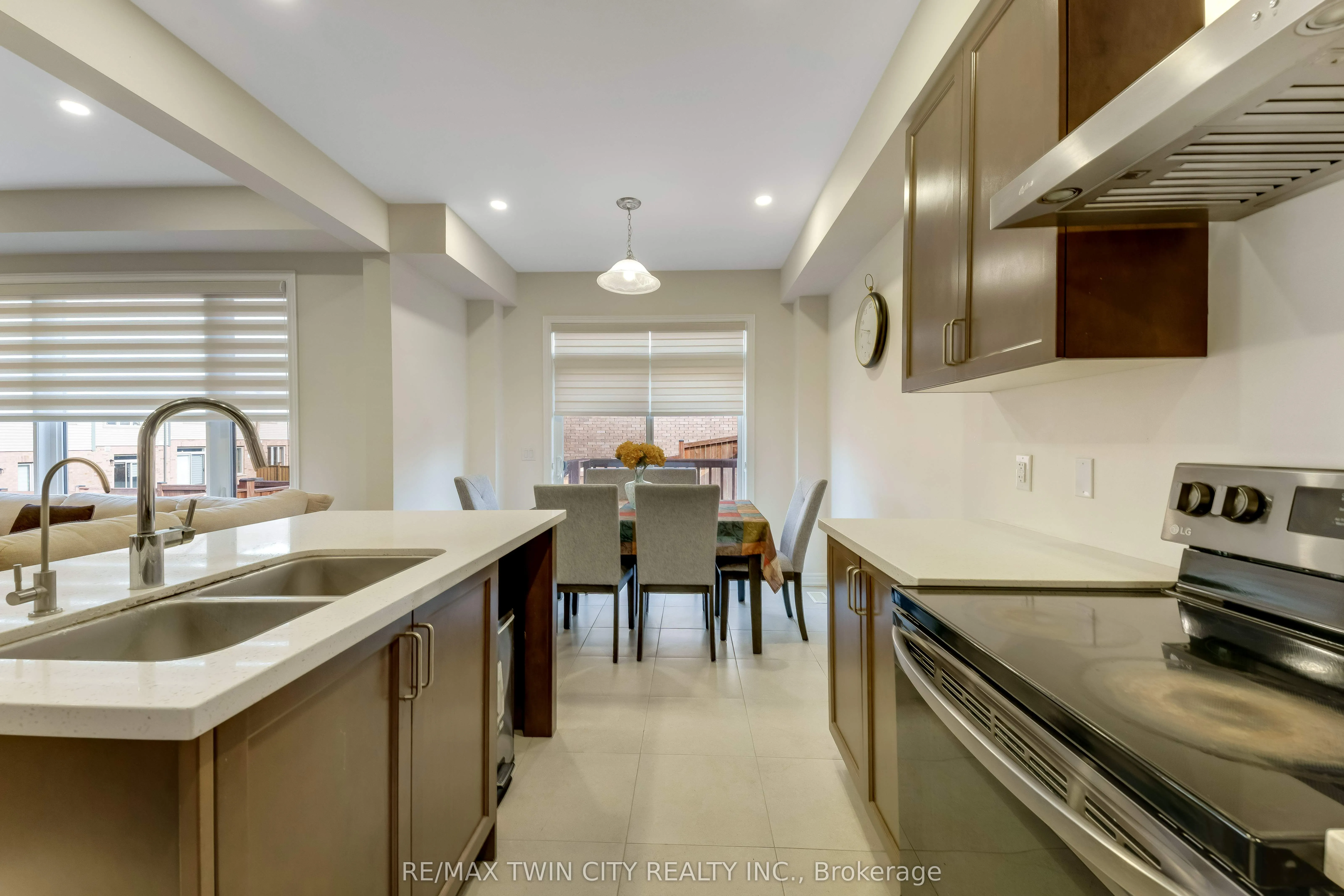 106 HALDIMAND Street