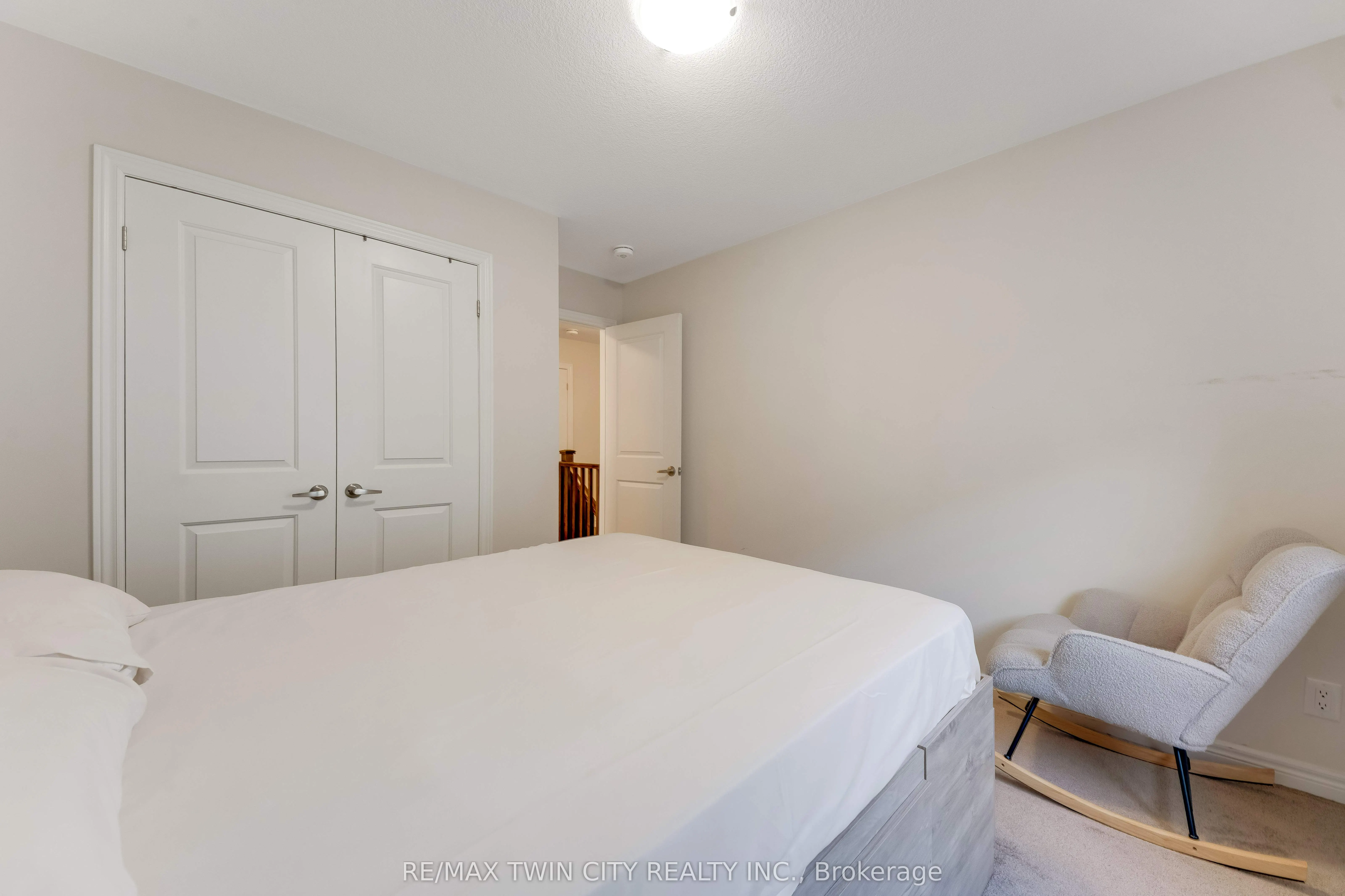 106 HALDIMAND Street