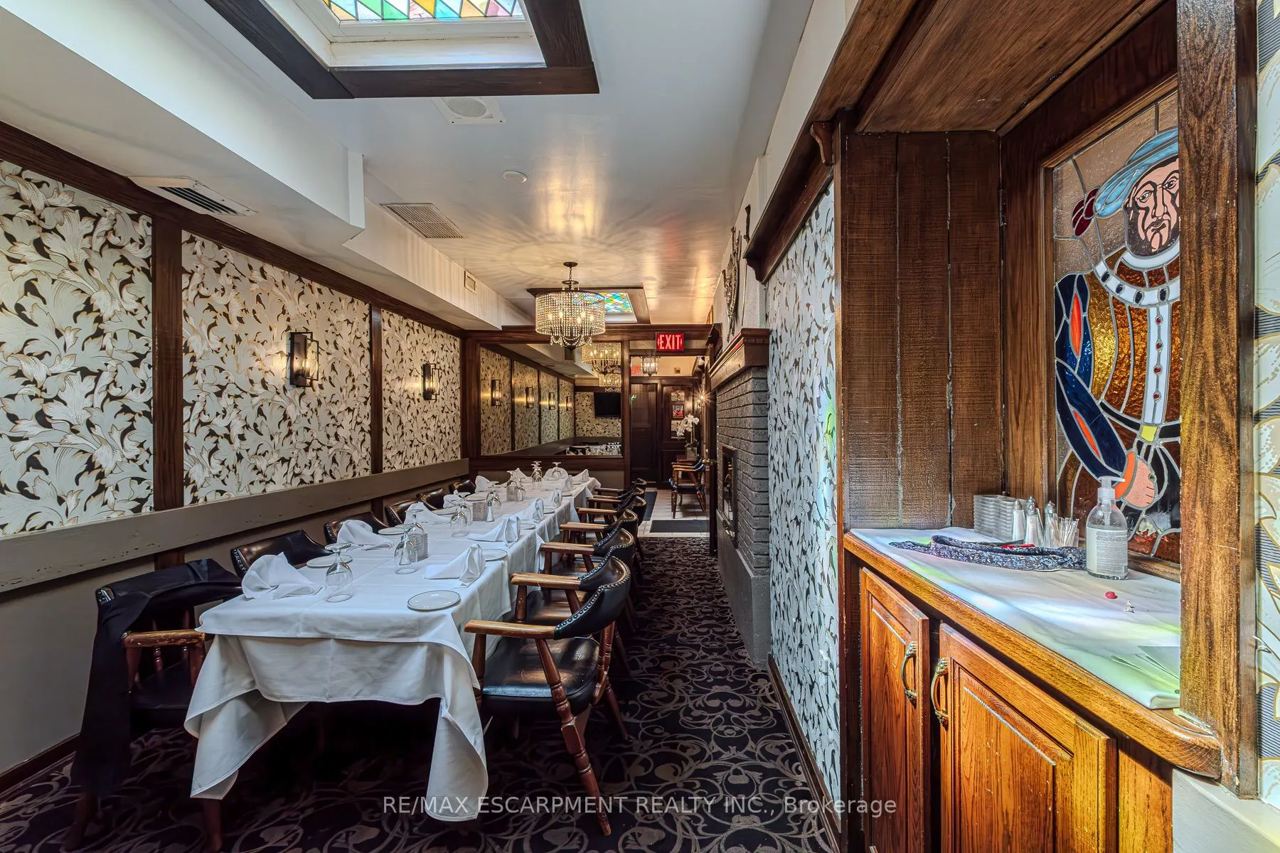 181 Main Street E