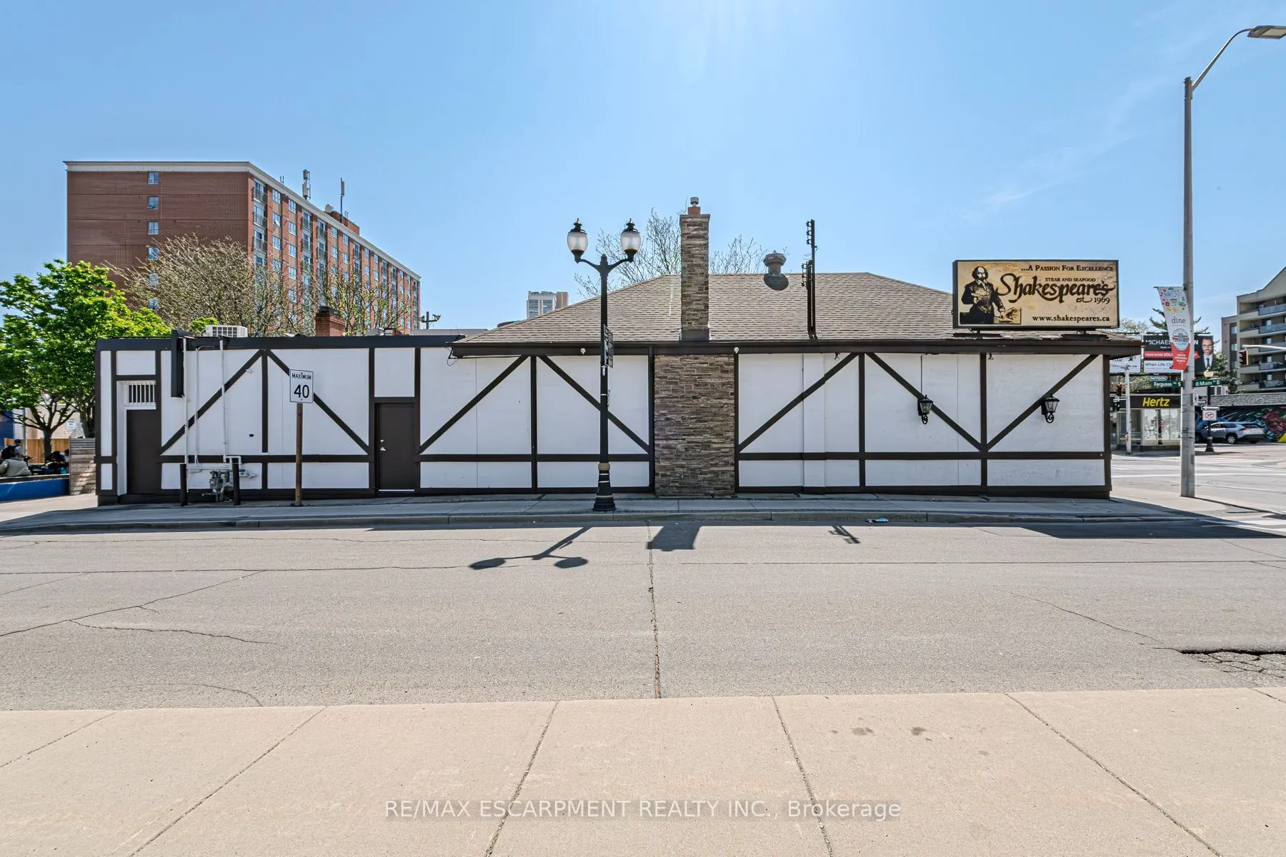 181 Main Street E