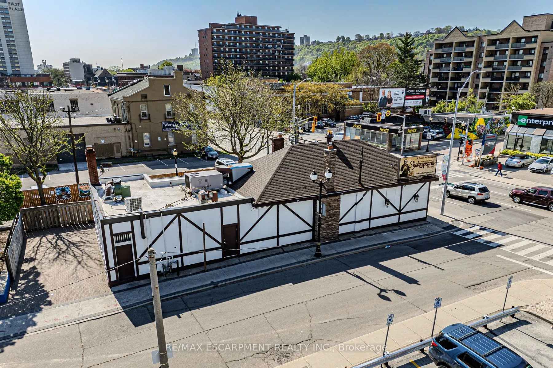 181 Main Street E