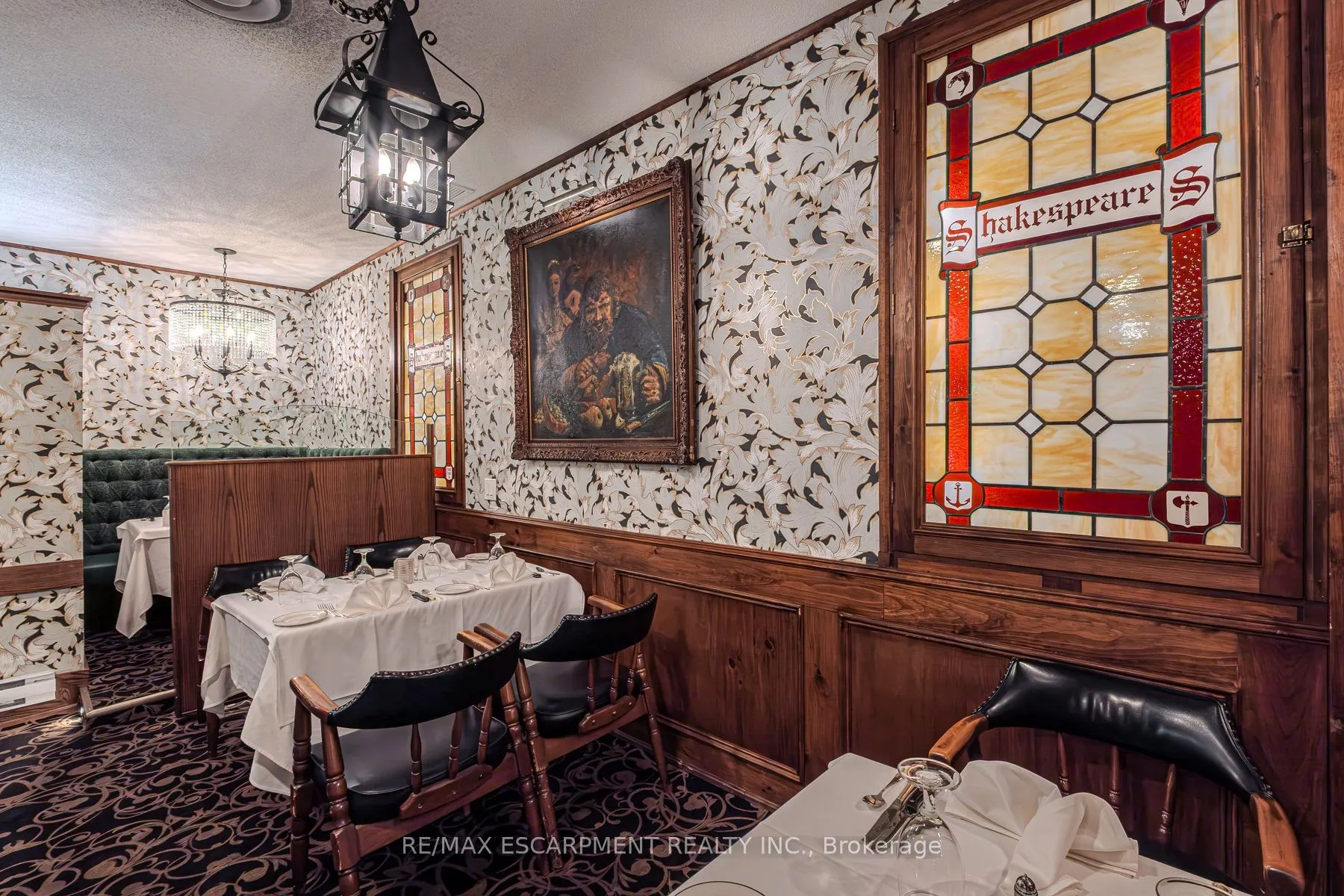 181 Main Street E