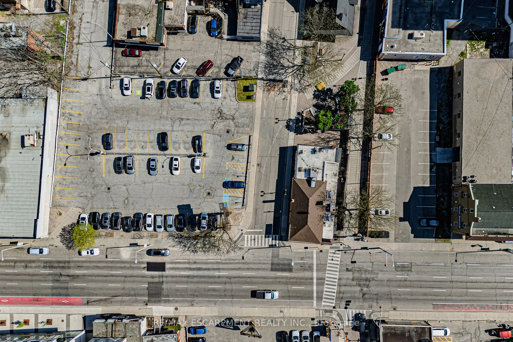 181 Main Street E