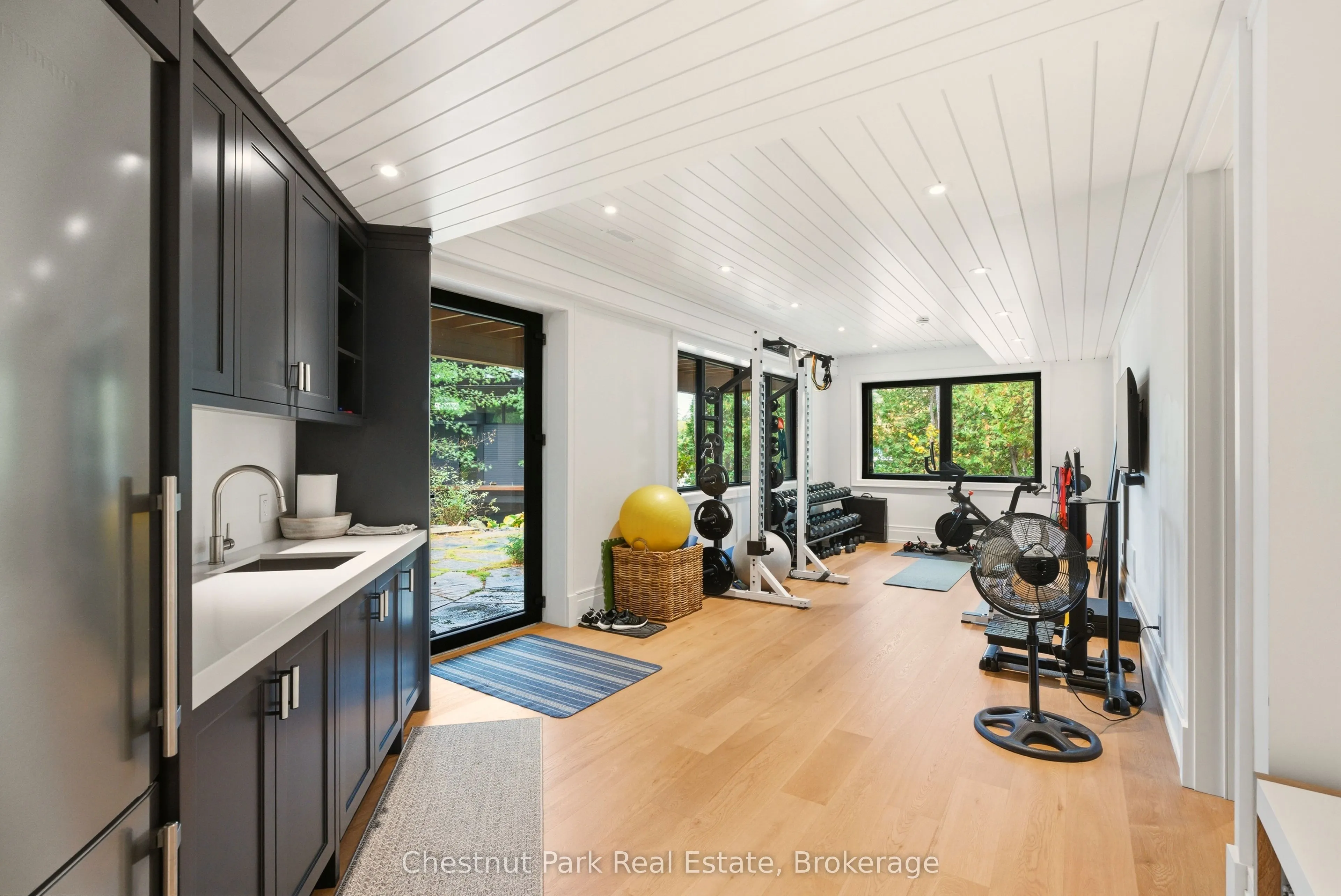 1158 Pine Needle Point Road