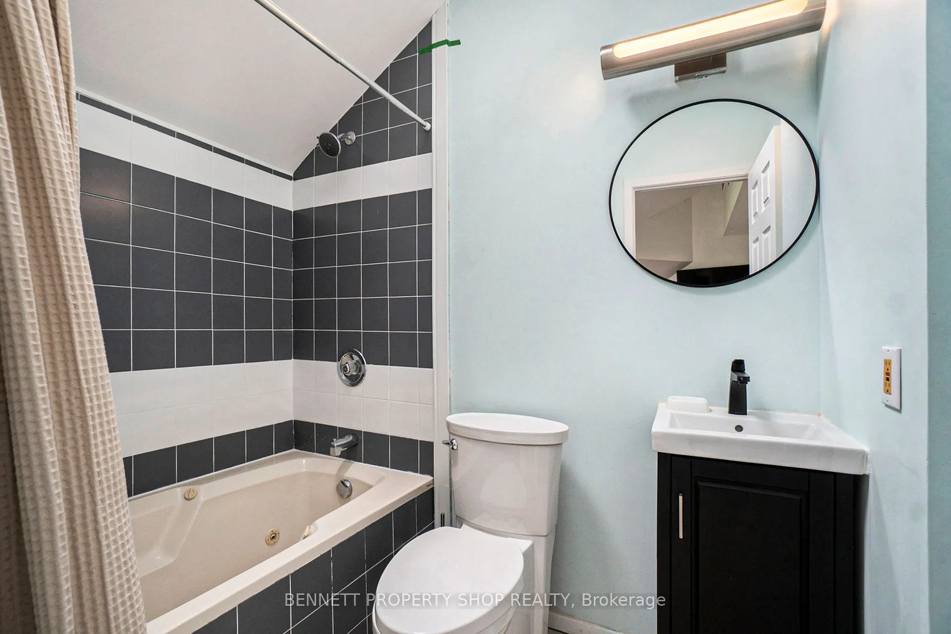 1036 Barryvale Road #4D